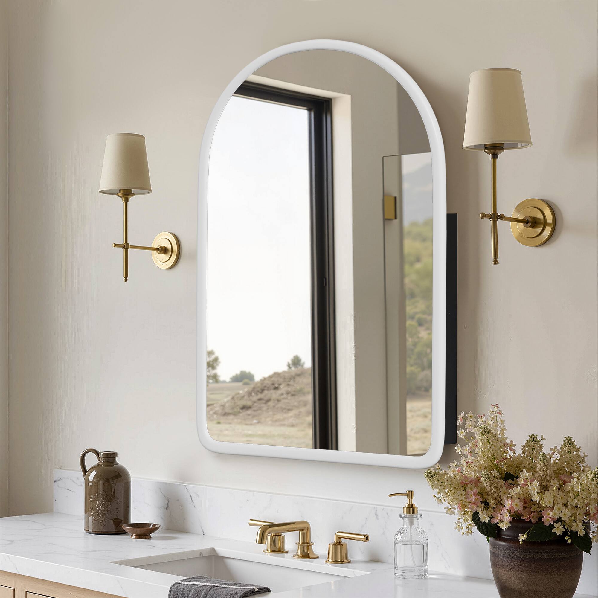 Lirago - Arch Wooden Recessed Medicine Cabinet with Mirror Adjustable Shelves Shatterproof Glass - White