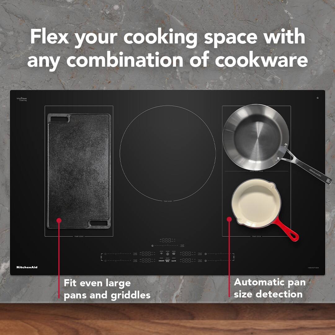 Flex your cooking space with any combination of cookware

Fit even large pans and griddles

Automatic pan size detection