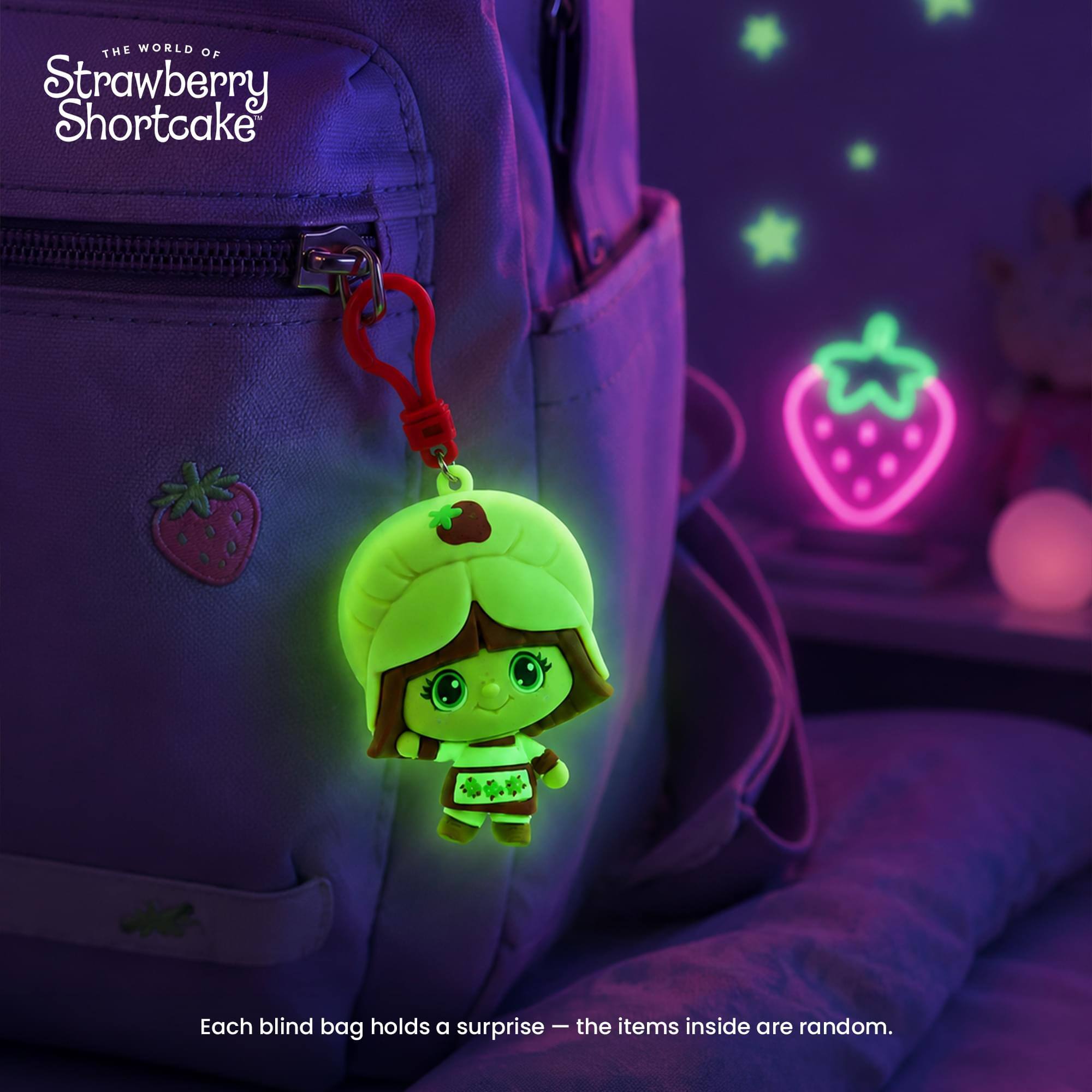 THE WORLD OF Strawberry Shortcake

Each blind bag holds a surprise - the items inside are random.
