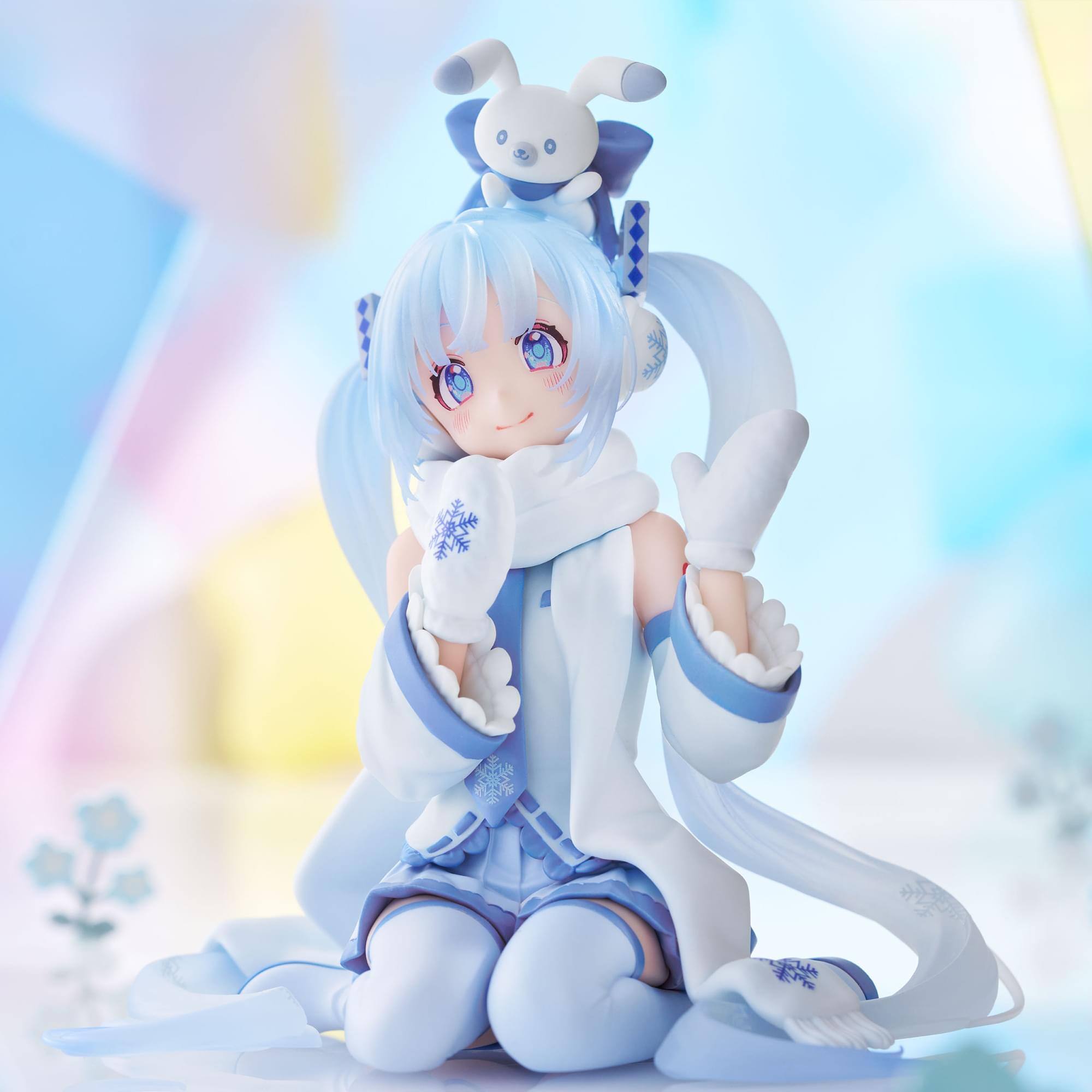 Alt View 4. Little Buddy - Vocaloid Hatsune Miku Noodle Stopper Figure | Snow Miku Sky Town 10th ver. - White.