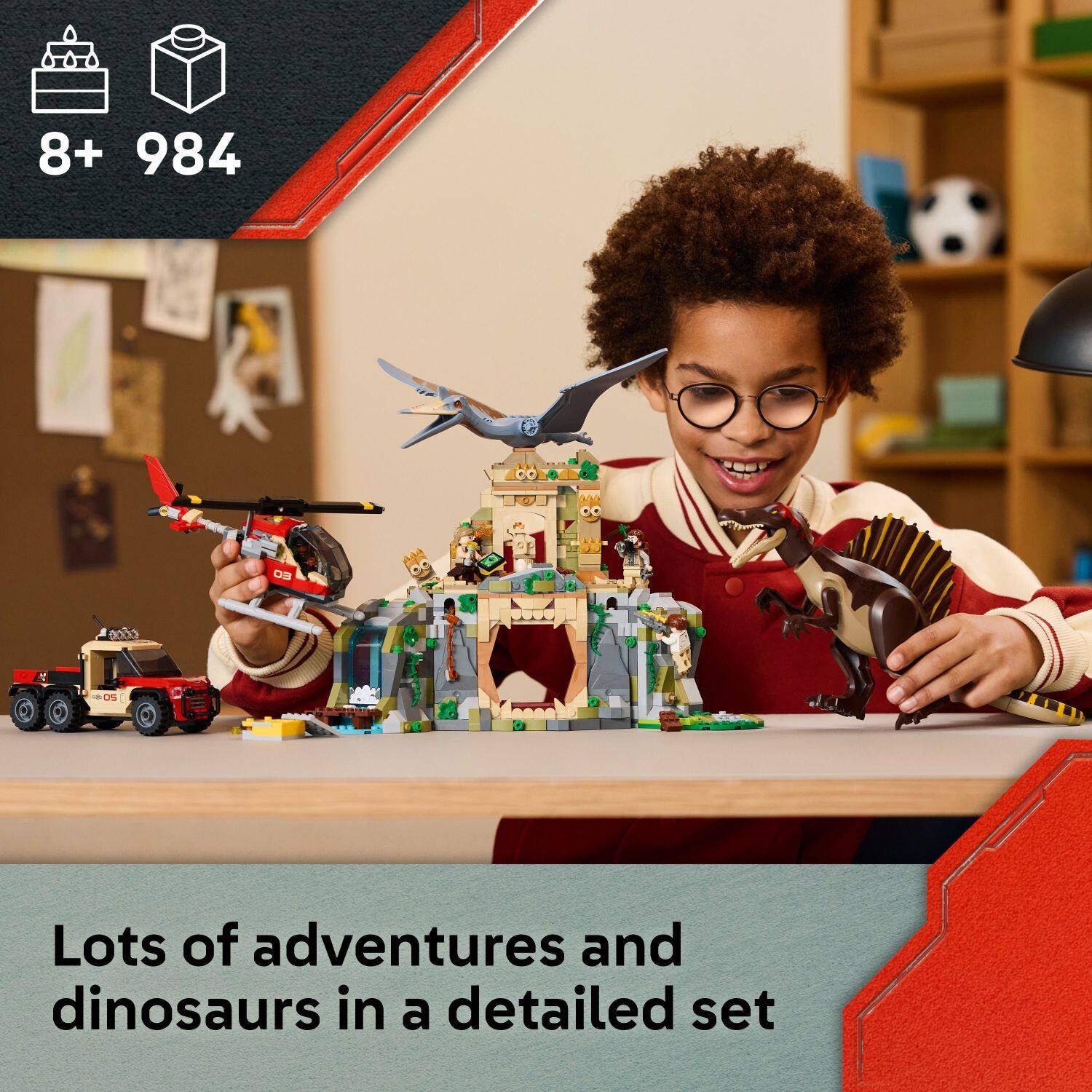 8+ 984 09 cODD O Lots of adventures and dinosaurs in a detailed set