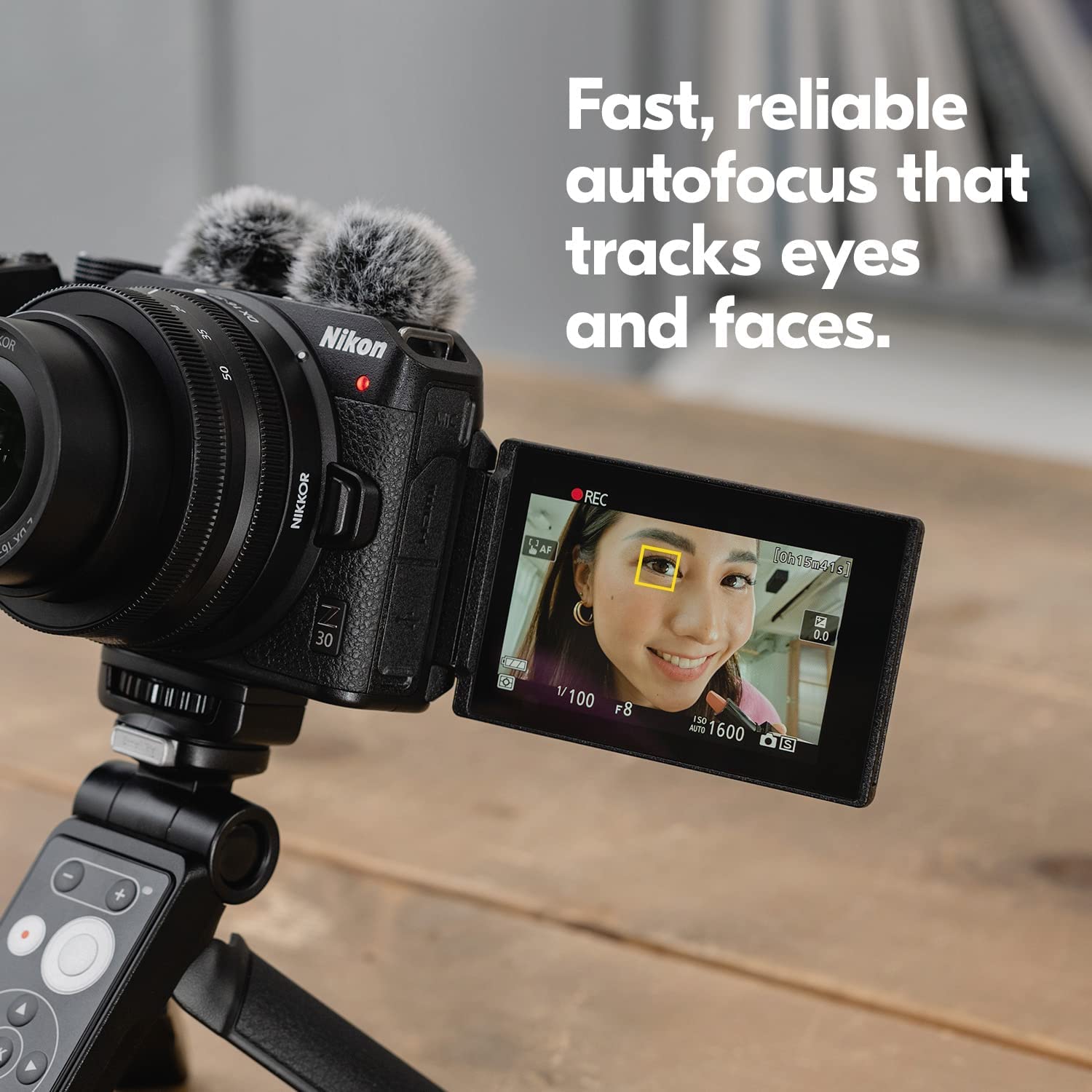Fast, reliable autofocus that tracks eyes and faces.