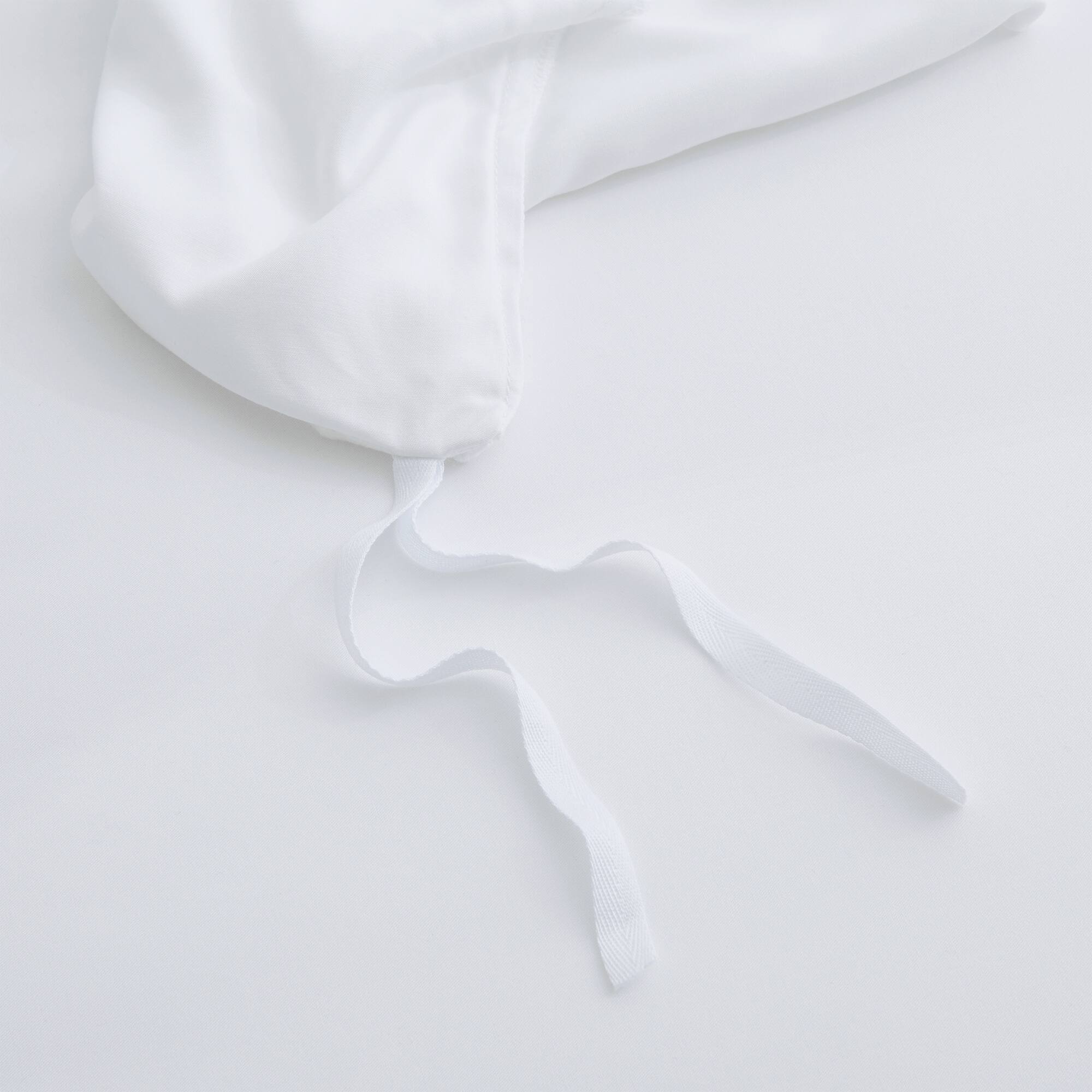 Alt View 1. Puredown - Puredown Luxury 100% Viscose from Bamboo Duvet Cover Set, Breathable & Moisture-Wicking for Hot Sleepers, Full/Queen - White.