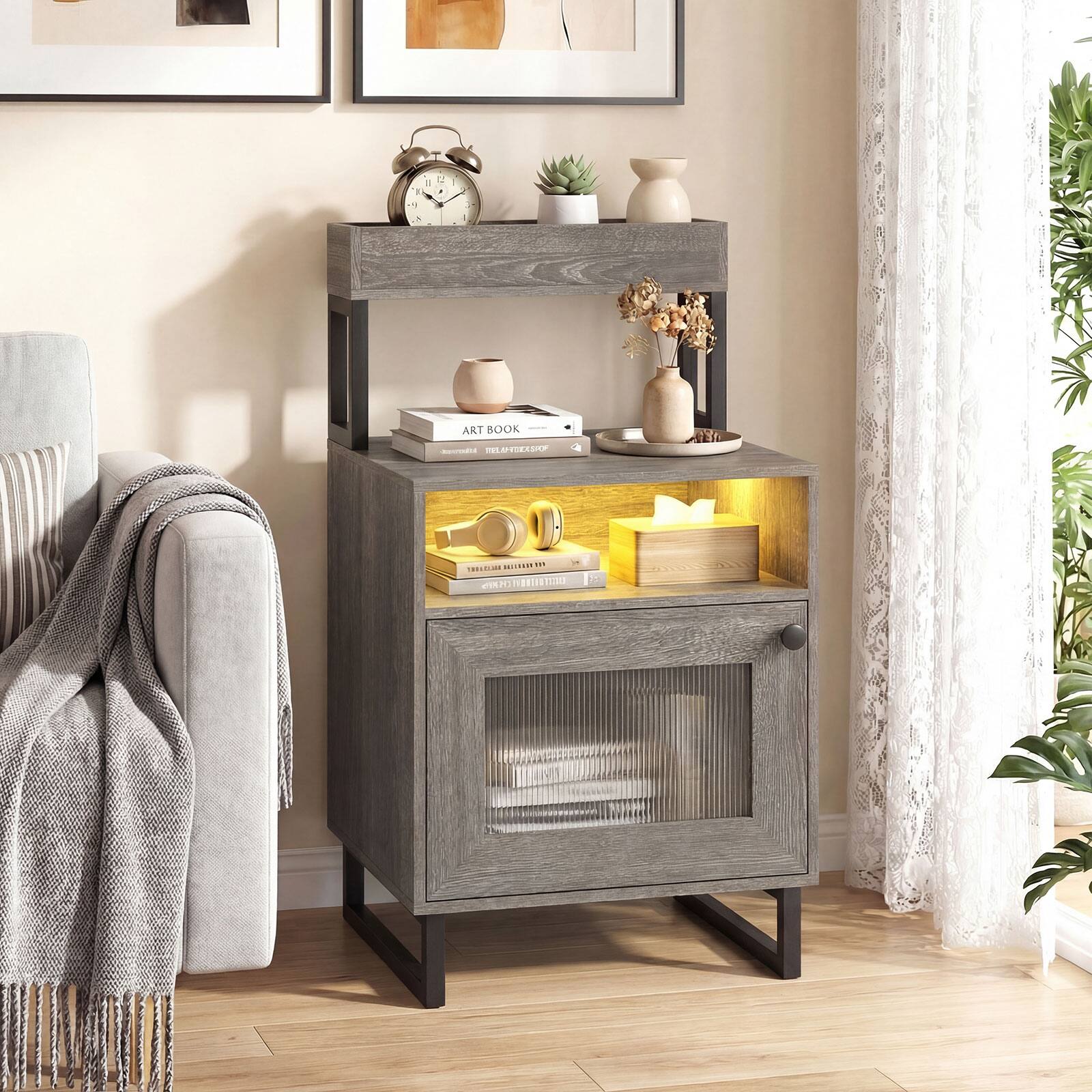 a d . 1 , T 2 I ART BOOK S mELA LATIEAAC 1811120 ...... ... TRELGLIE  1198 11:11 1