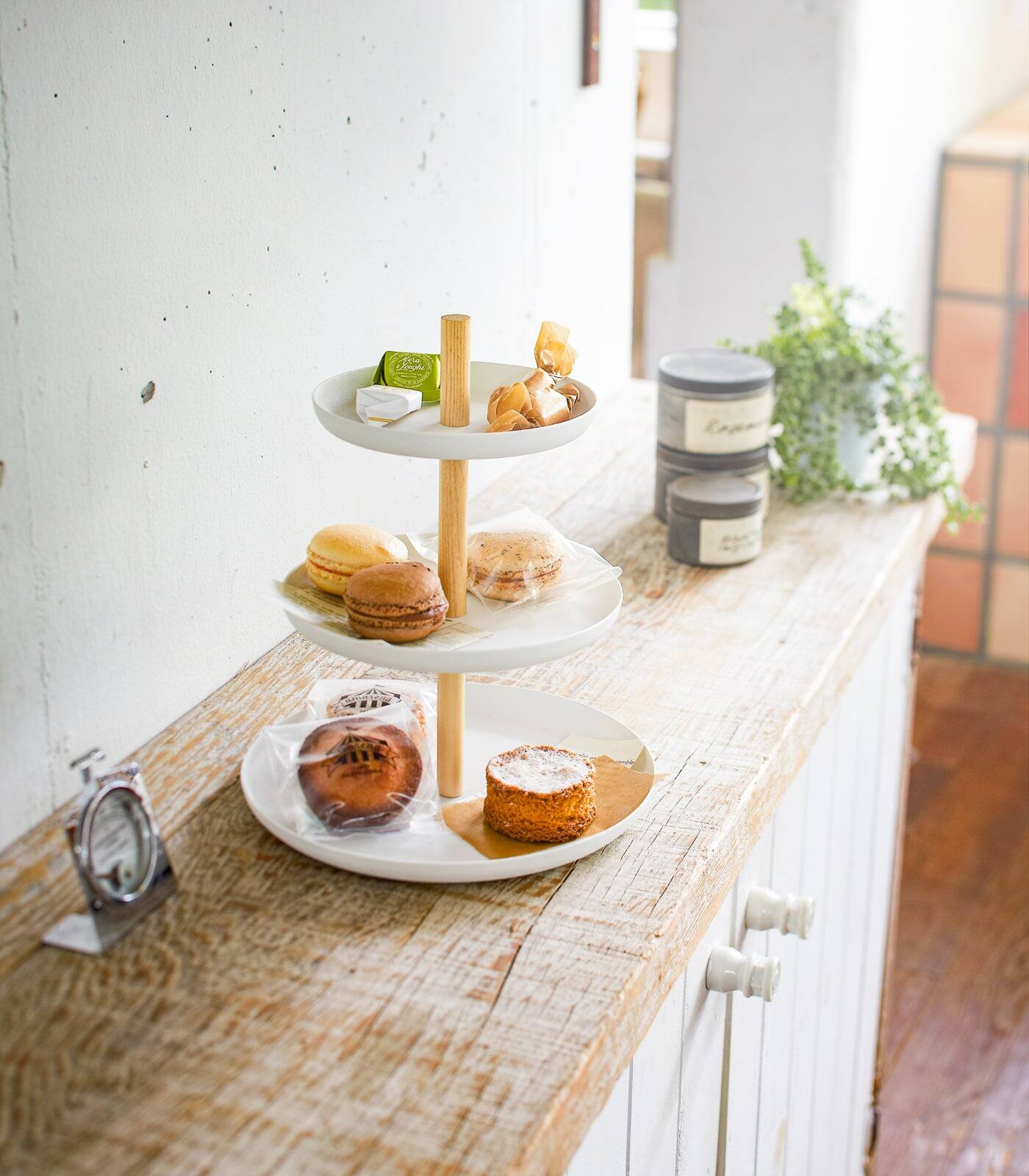 Angle. Yamazaki Home - Serving Stand - Steel + Wood - White.
