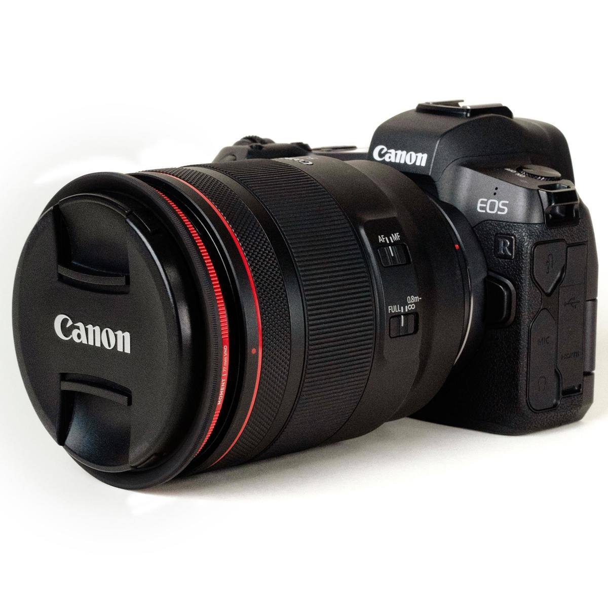 Canon EOS R  
Canon EF 50mm f/1.8  
AF/MF  
0.8m  
FULL 100  
MIC  
HOT