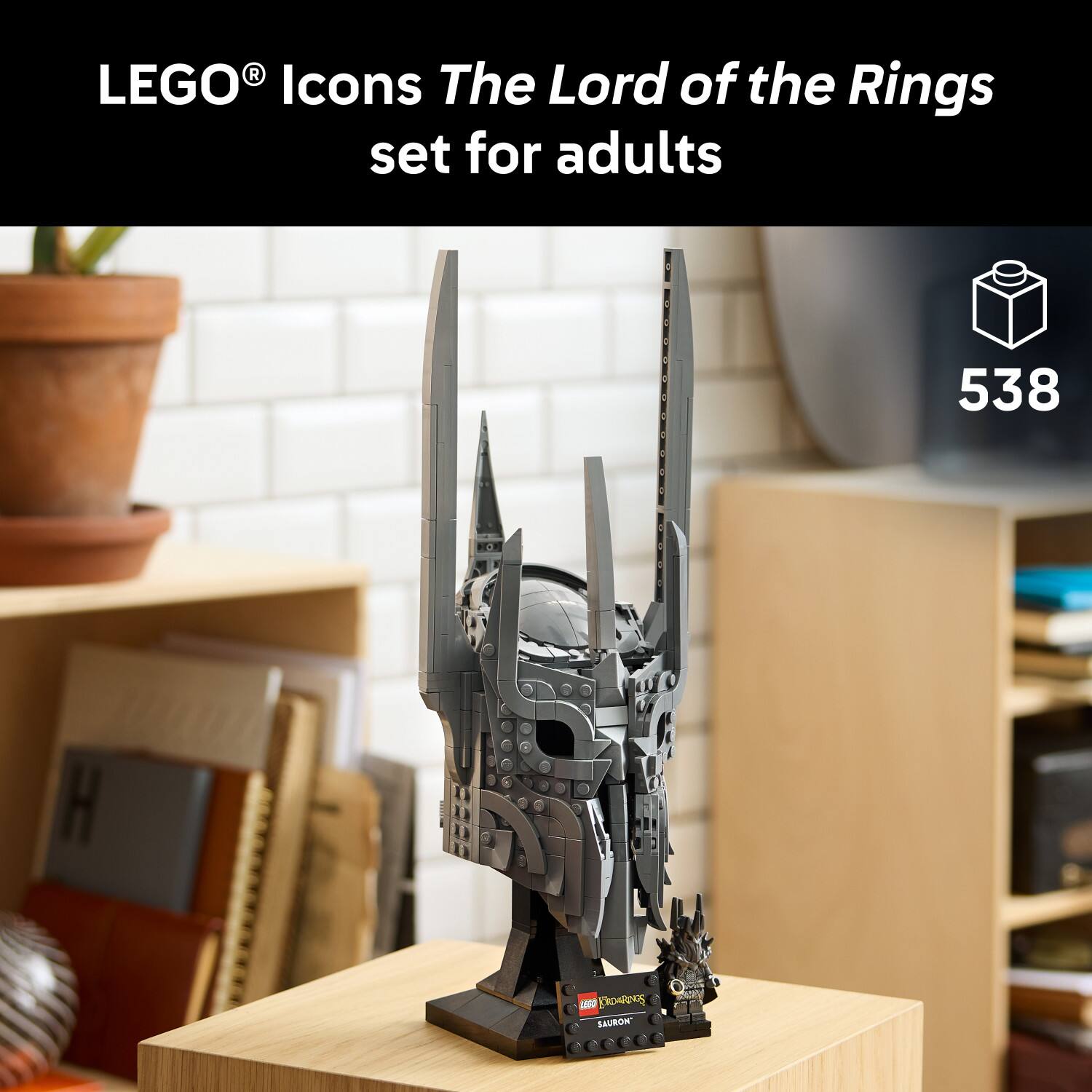 LEGO® Icons The Lord of the Rings set for adults  
538