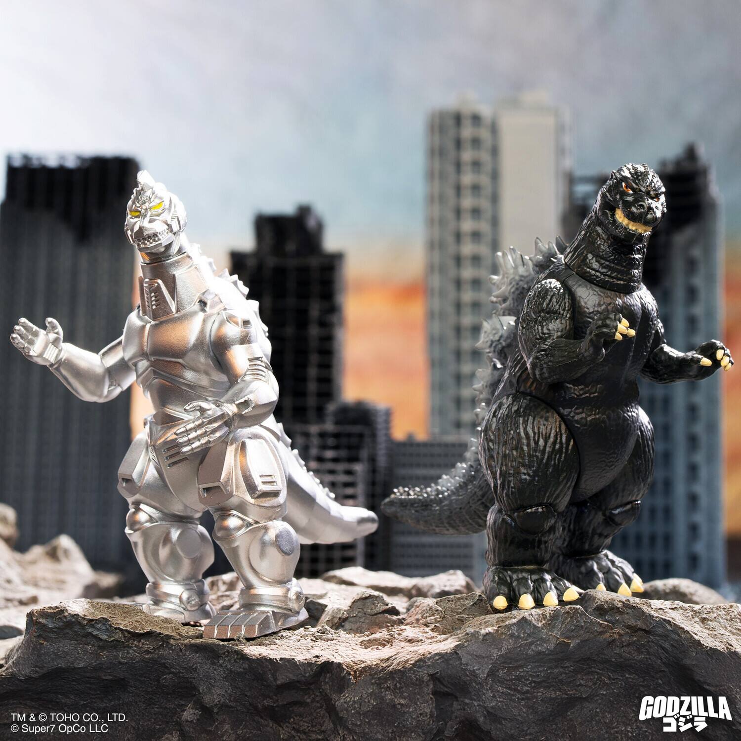 TM & © TOHO CO., LTD.  
© Super7 OpCo LLC  
GODZILLA