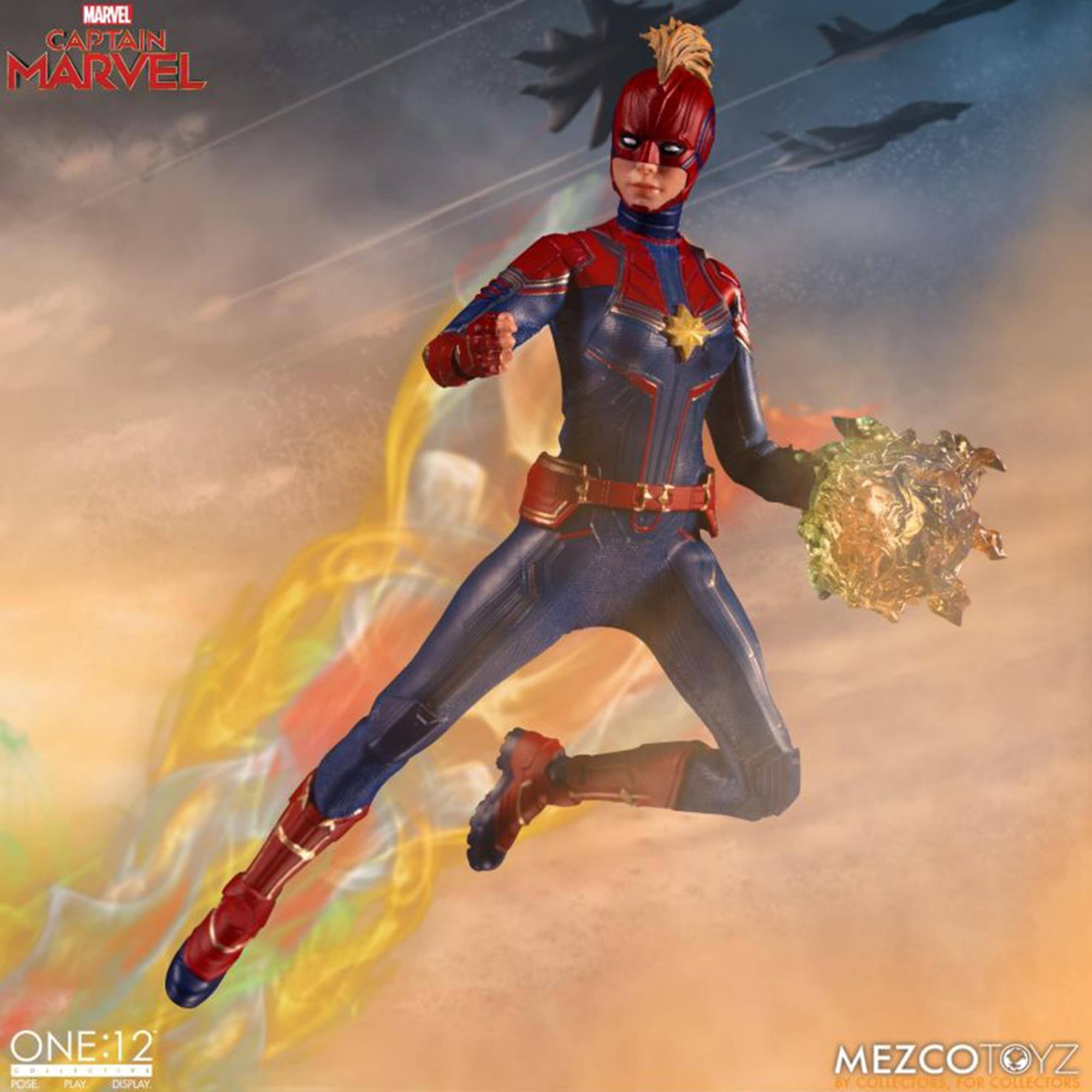MARVEL CAPTAIN MARVEL ONE:12  
12 POSE PLAY DISPLAY  
MEZCOTOYZ  
BY COLLECTORS FOR COLLECTORS