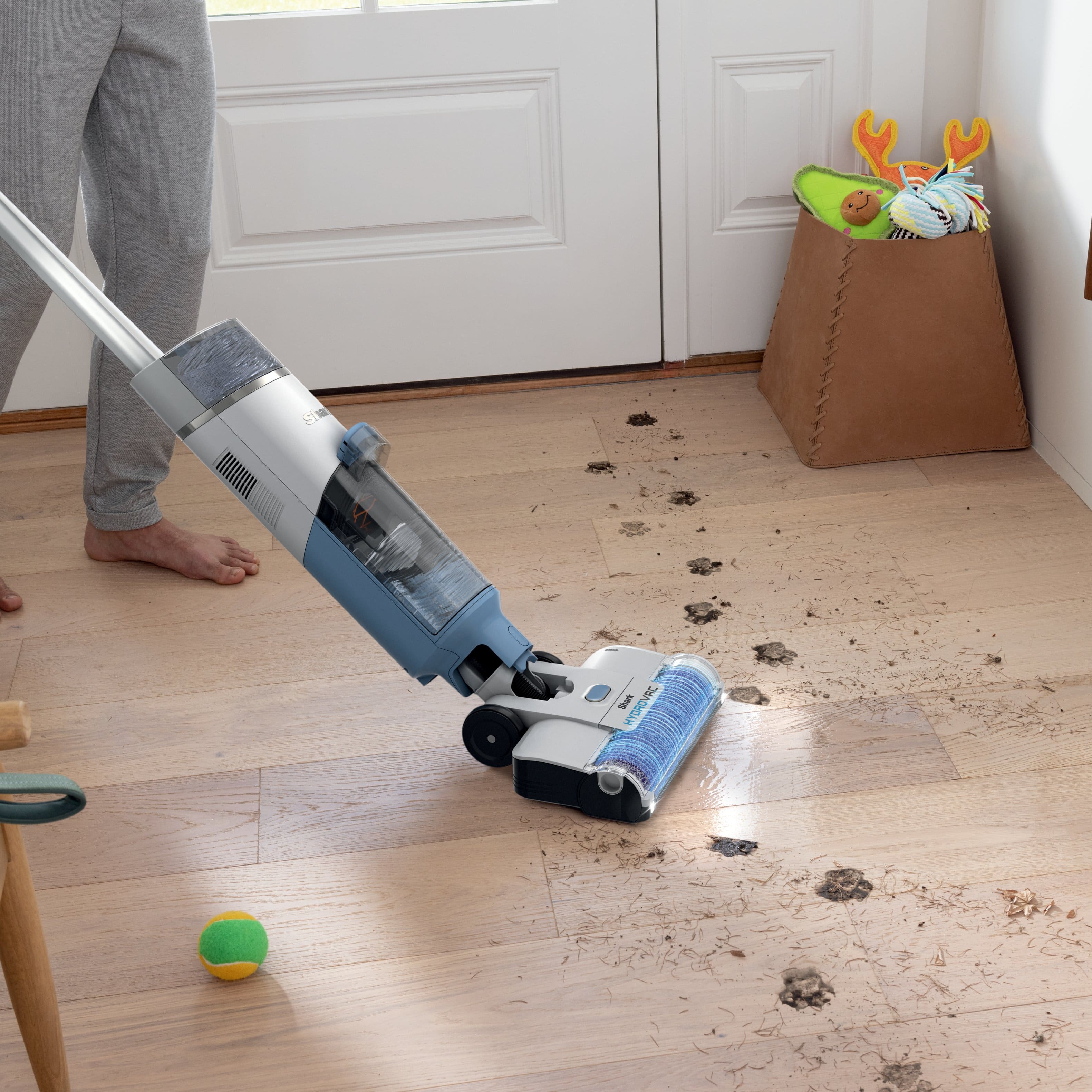 Shark SV7728 cleaning performance on different surfaces