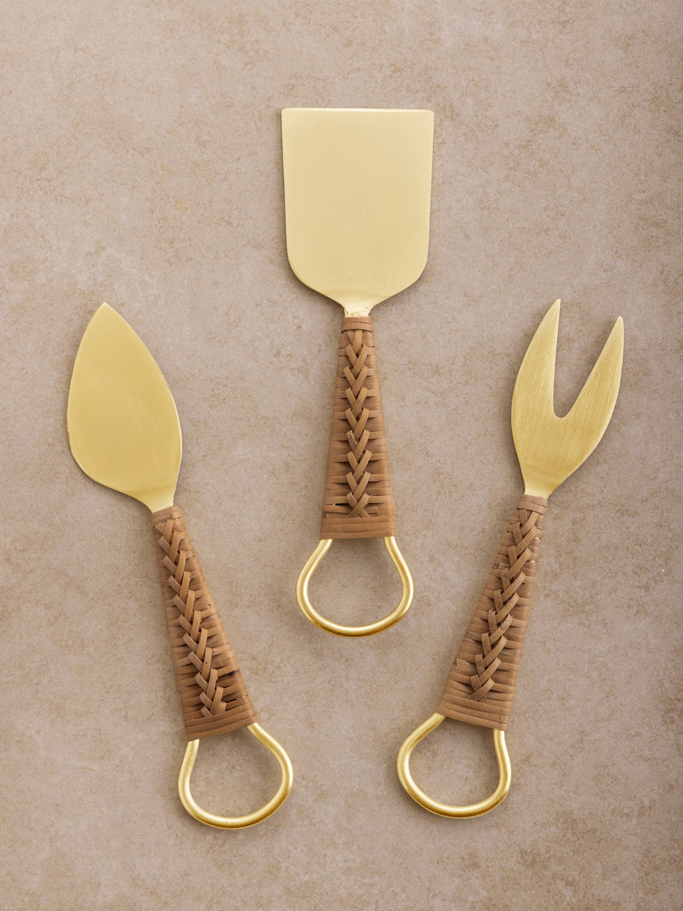 Back. GAURI KOHLI - Helsinki Cheese Knives - Pine brown, matte gold.
