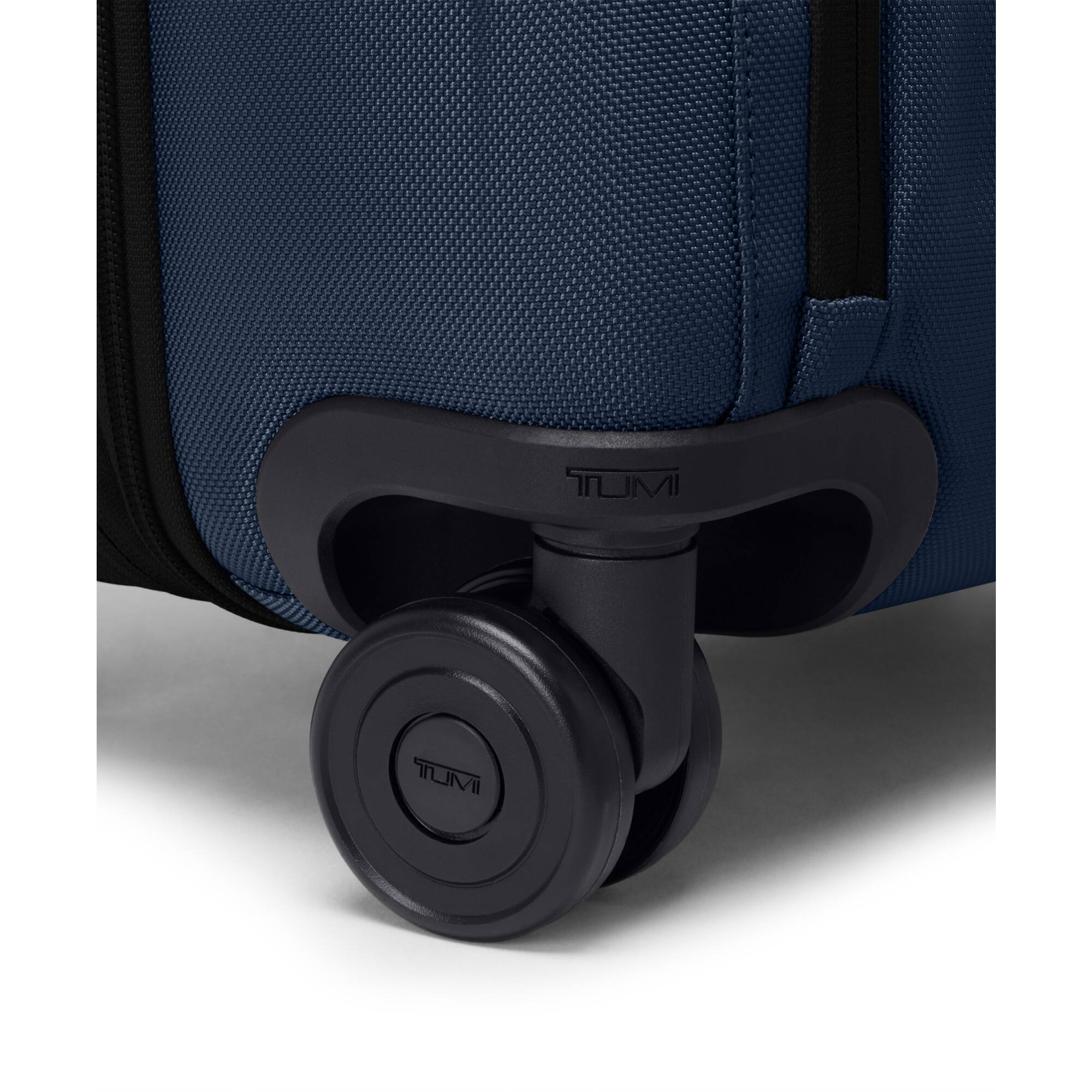 TUMI TUMI