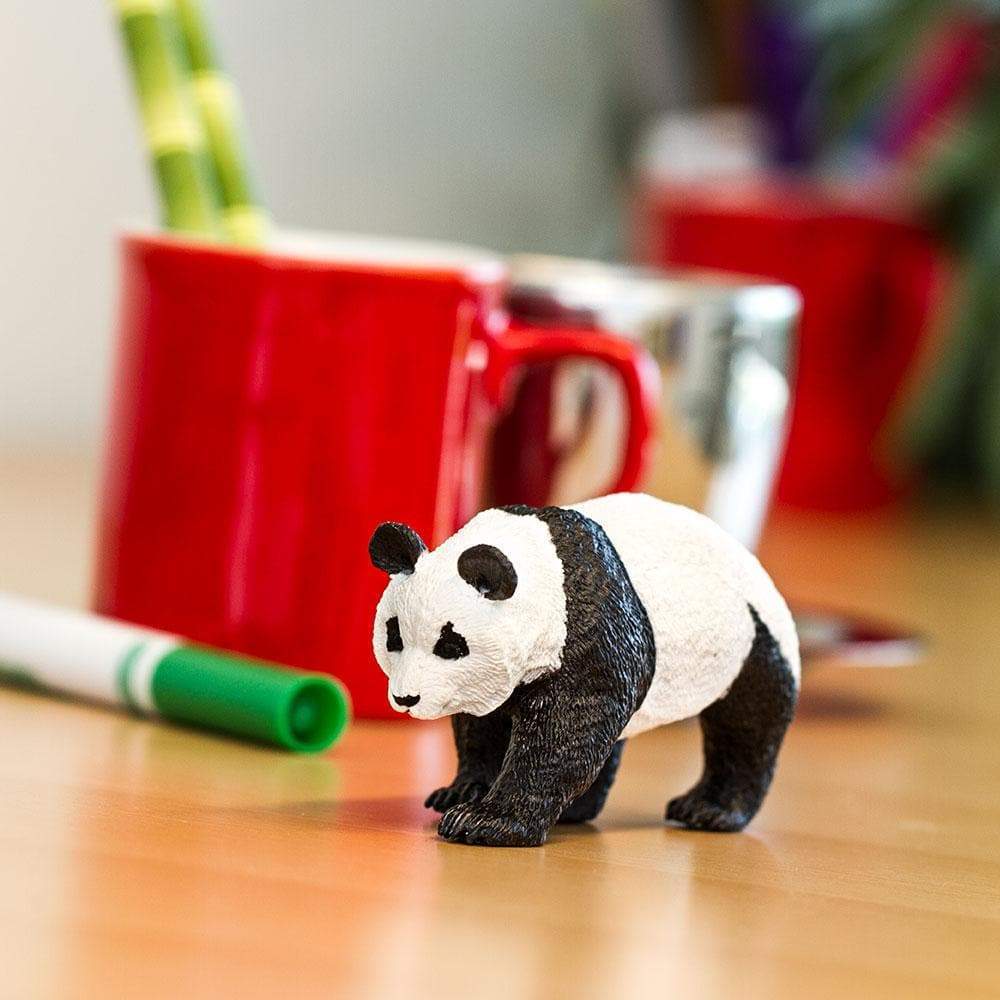 Angle. Safari Ltd. - Panda Toy Figurine.