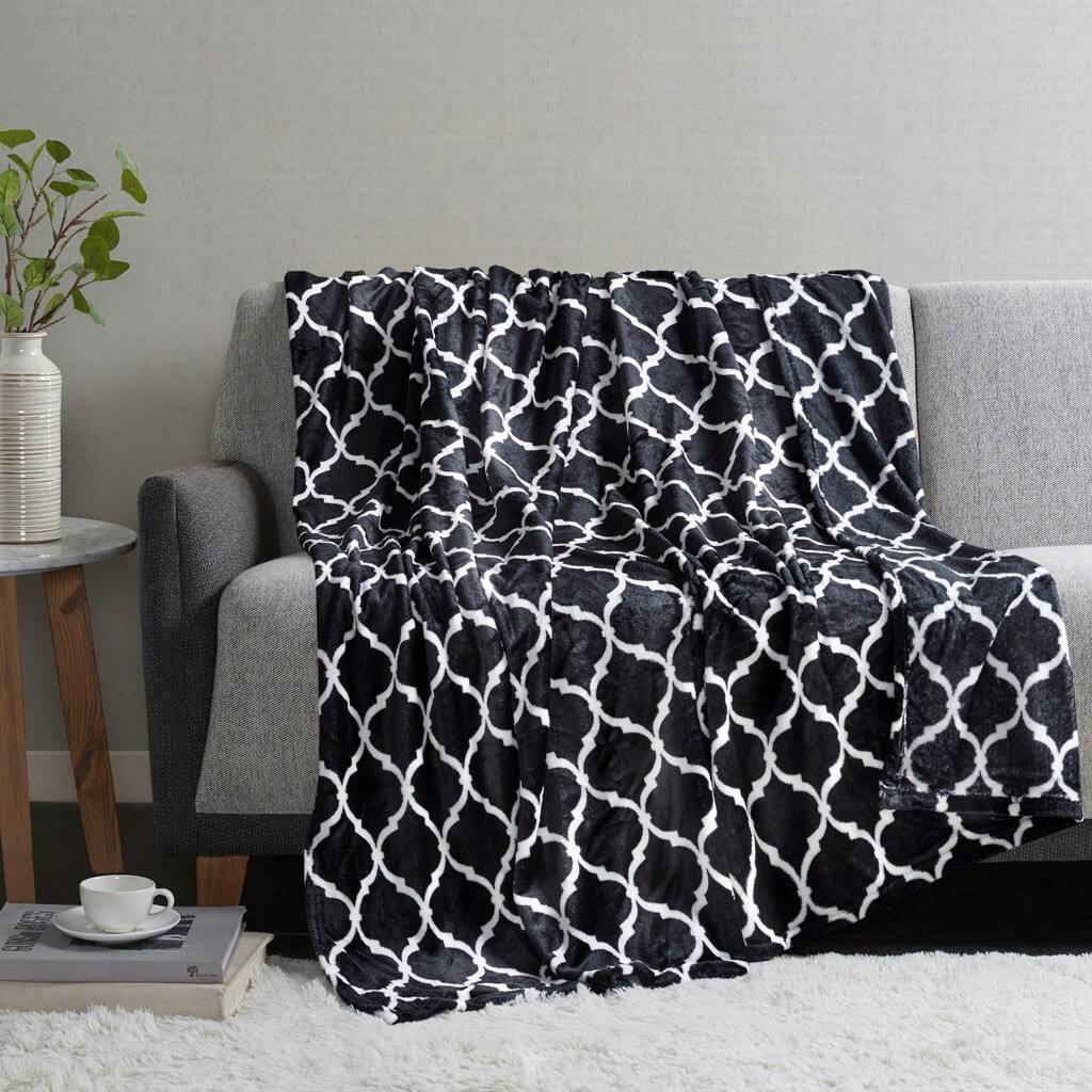 Alt View 1. Gracie Mills - Gracie Mills Graig Modern Ogee Print Microlight Oversized Plush Throw Blanket - Black.
