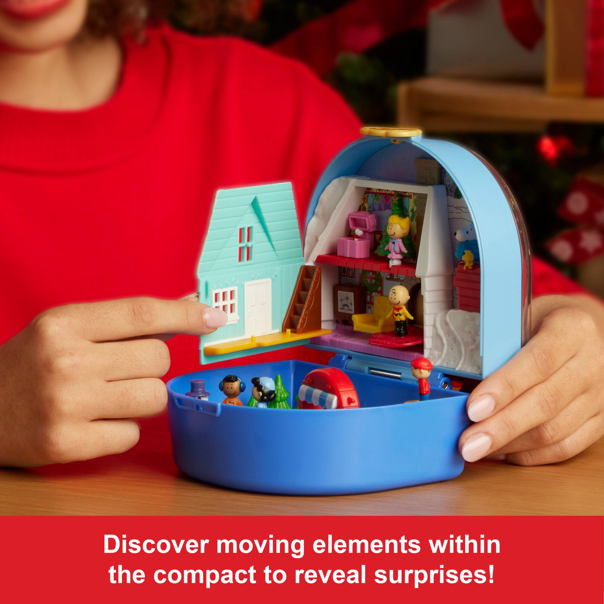 Discover moving elements within the compact to reveal surprises!