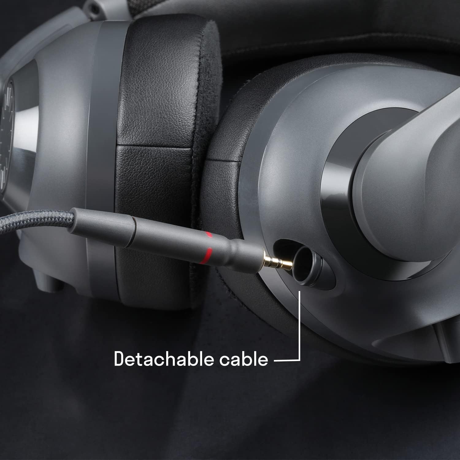 Detachable cable