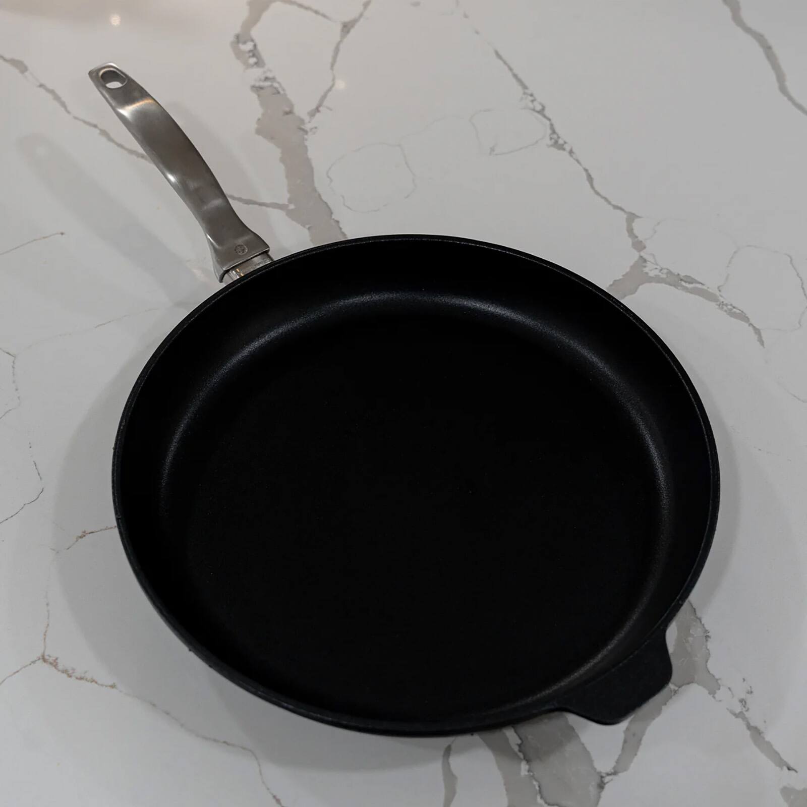 Alt View 2. Swiss Diamond - CHD Nonstick Induction Fry Pan, 12.5-Inch - Black.