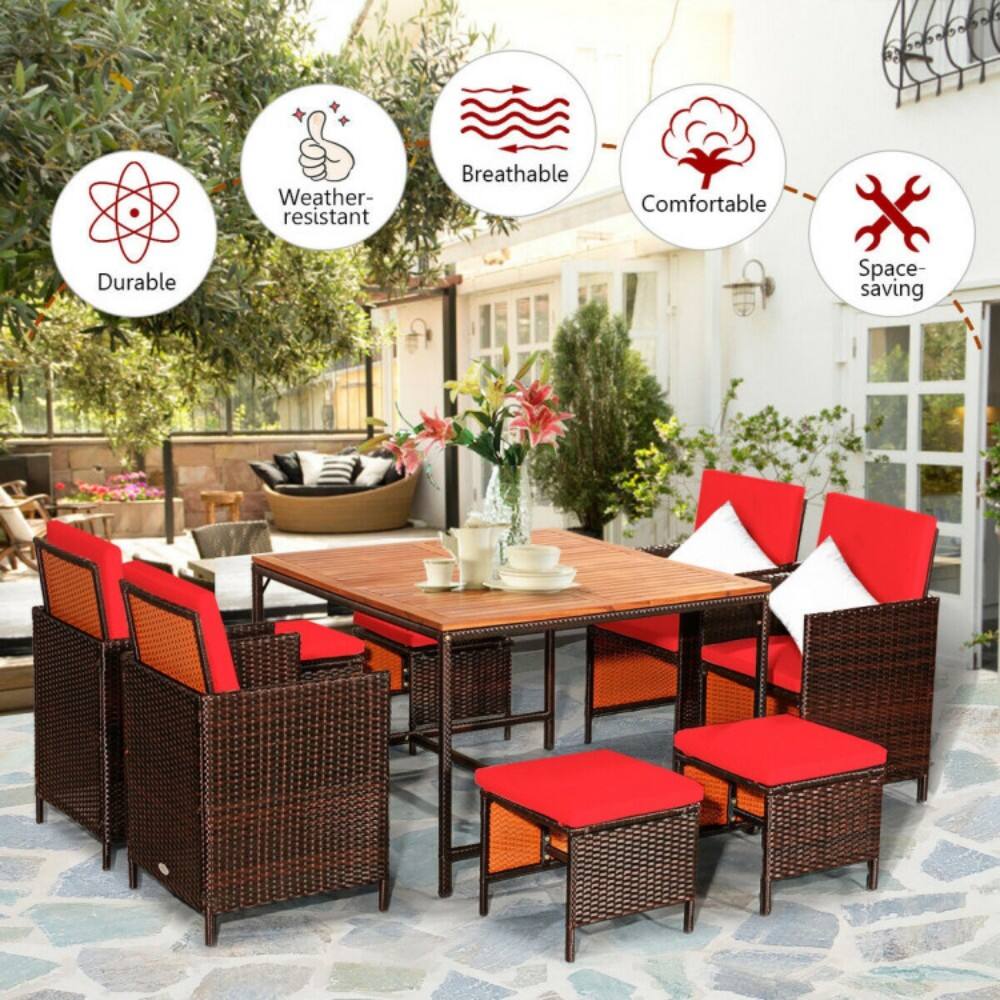 - Durable
- Weather-resistant
- Breathable
- Comfortable
- Space-saving