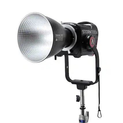 Aputure S - Maie - an - a - - - STORM700X 1023