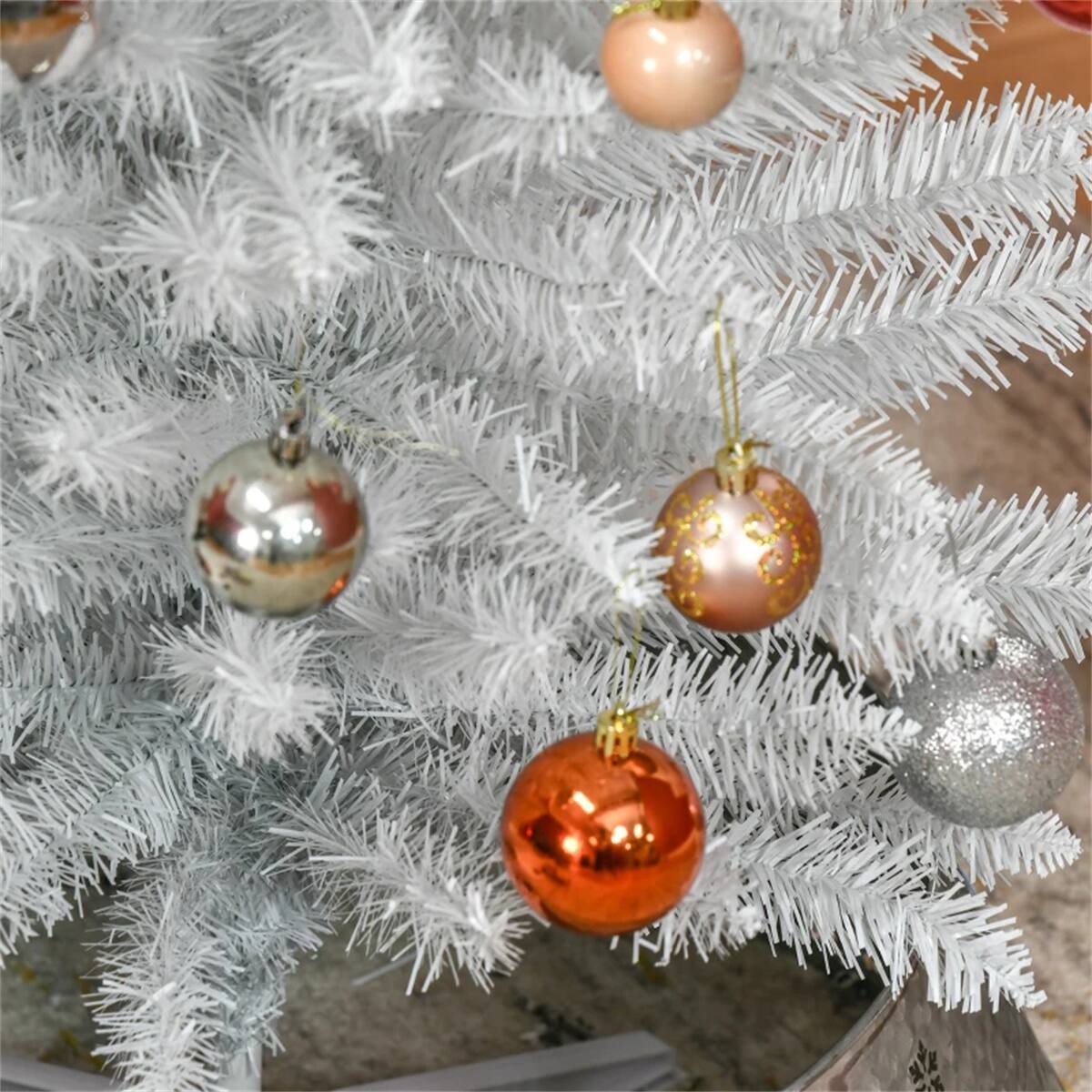 Back. Resenkos - Resenkos 6 foot white Christmas tree with bracket - White.