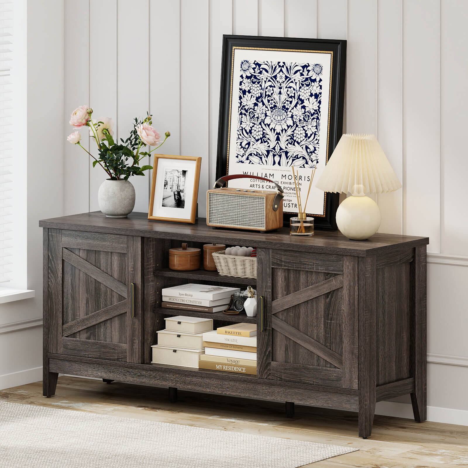 WILLIAM MORRIS  
COTTON PRINT EXHIBITION  
ARTS & CRAFTS PIONEER  
1834-1896  
ILLUSTRATED  
MY RESIDENCE