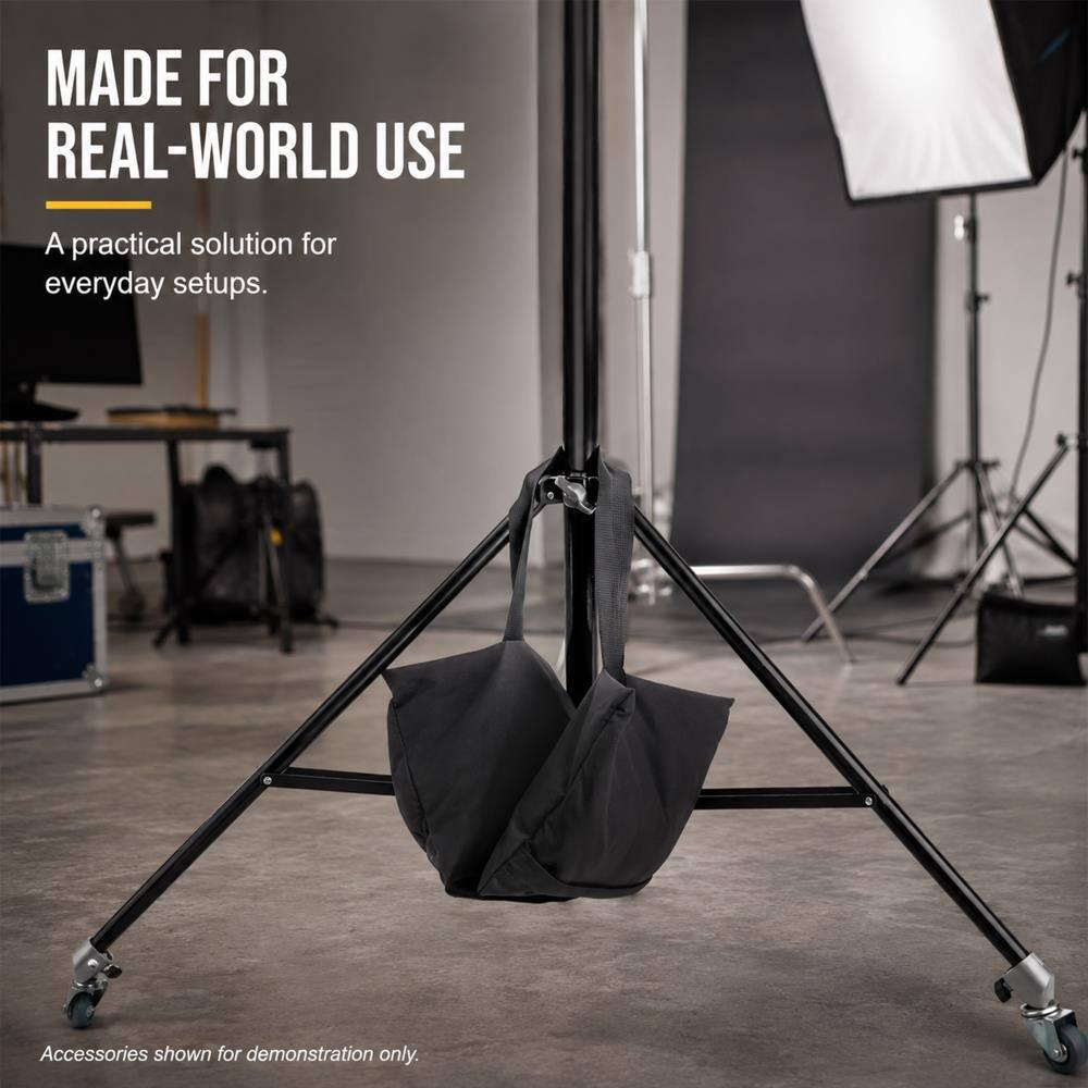 MADE FOR REAL-WORLD USE

A practical solution for everyday setups.

Accessories shown for demonstration only.