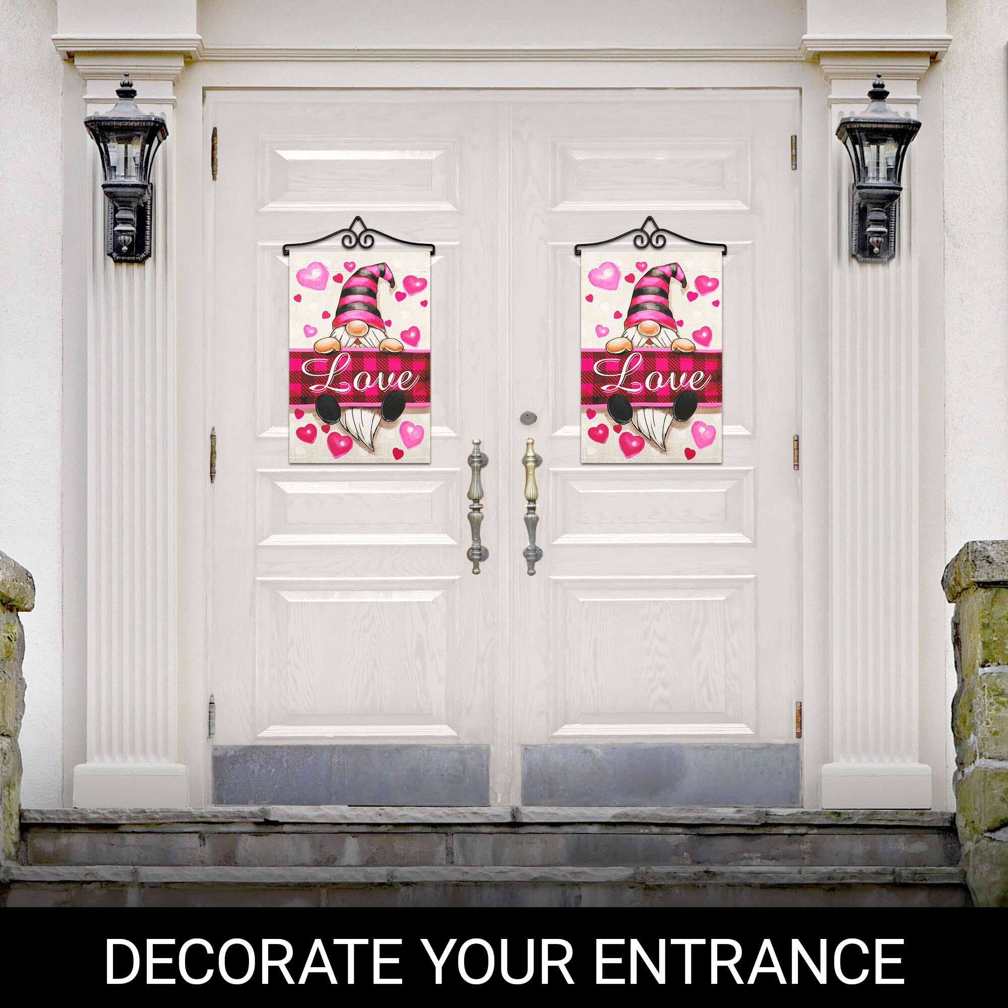 Love Love  
DECORATE YOUR ENTRANCE