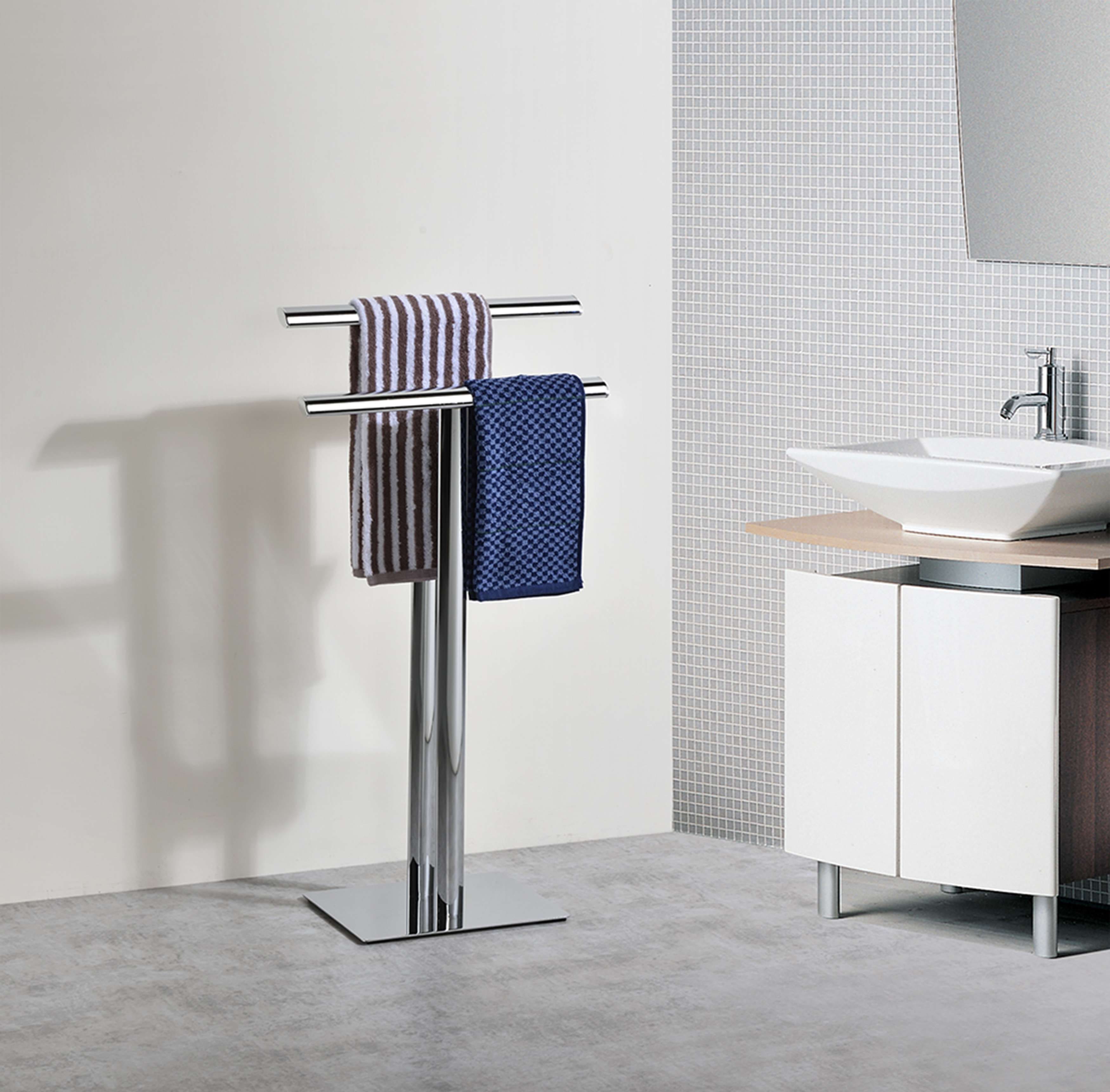 Kings Brand Furniture - Space-Saving Modern Freestanding Towel Rack with Weighted Base - Chrome price history on PriceWatchPro