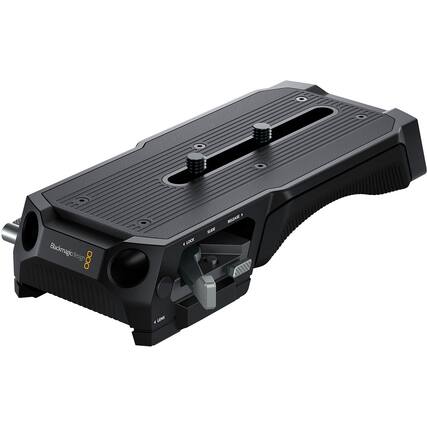 Blackmagicdesign 008 4 LOO T SUDE RELEASE f LENS