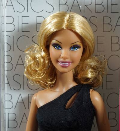 BARBIE BASICS BLACK Label Made to move Mode POP Seventies 3 Dolls BARBIE BASICS BLACK Label Made to move Mode POP Seventies 3 Dolls