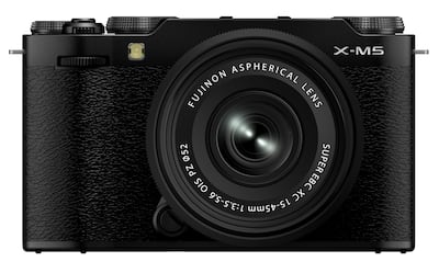 Fujifilm X M5 Body with XC15 45mmF3.5 5.6 OIS PZ Lens Kit Black Fujifilm X M5 Body with XC15 45mmF3.5 5.6 OIS PZ Lens Kit Black