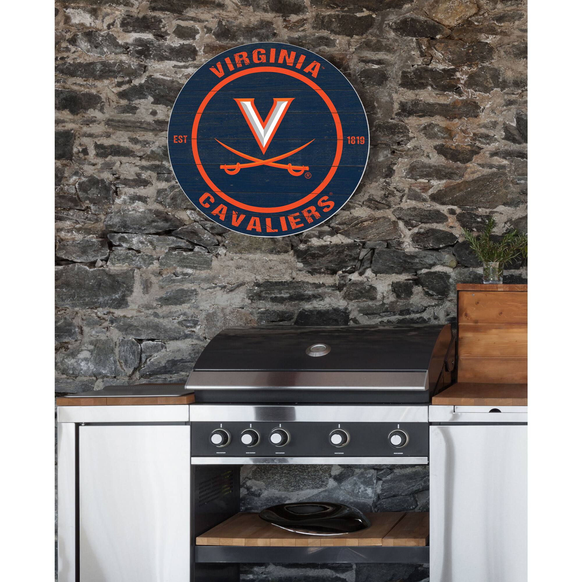 VIRGINIA  
EST 1819  
CAVALIERS