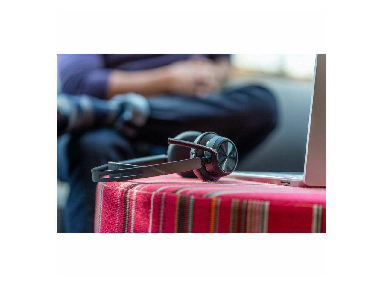 Alt View 4. HP - Poly Voyager Focus 2 USBC-C Headset - Teams Certified, Wired/Wireless, Stereo, Bluetooth - Blue.