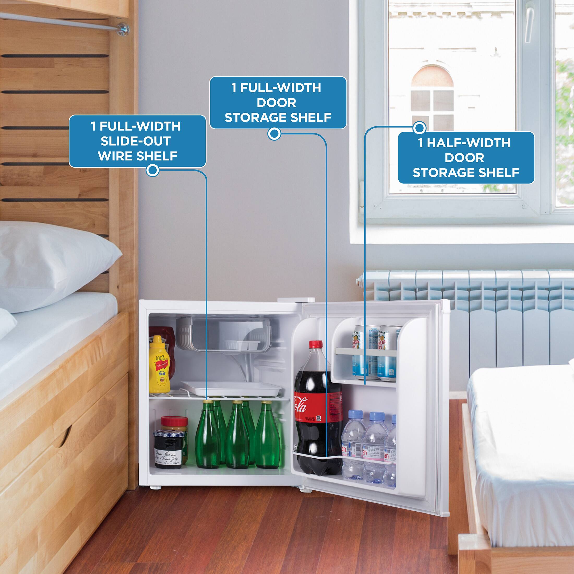1 FULL-WIDTH SLIDE-OUT WIRE SHELF  
1 FULL-WIDTH DOOR STORAGE SHELF  
1 HALF-WIDTH DOOR STORAGE SHELF
