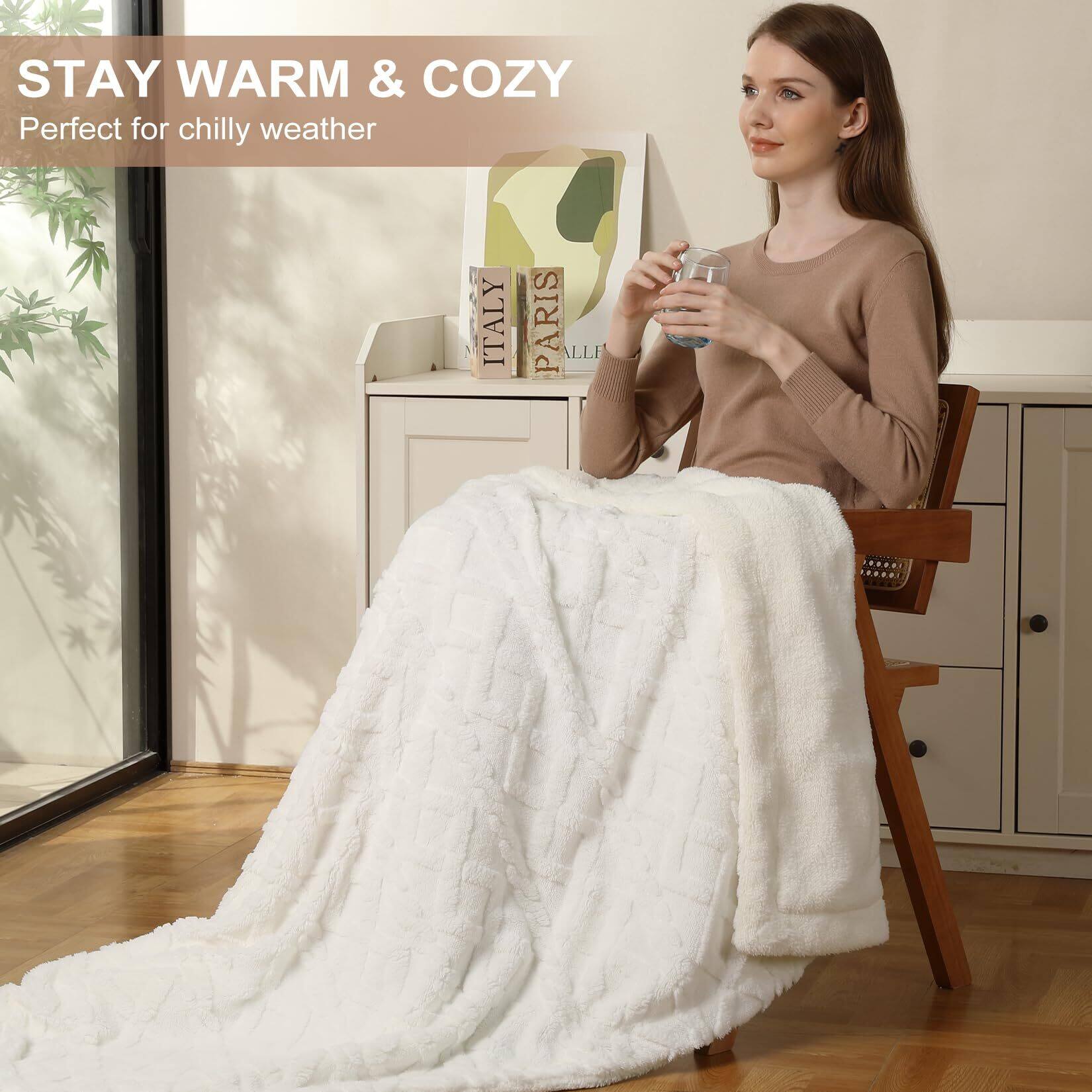 STAY WARM & COZY  
Perfect for chilly weather  

ITALY  
PARIS