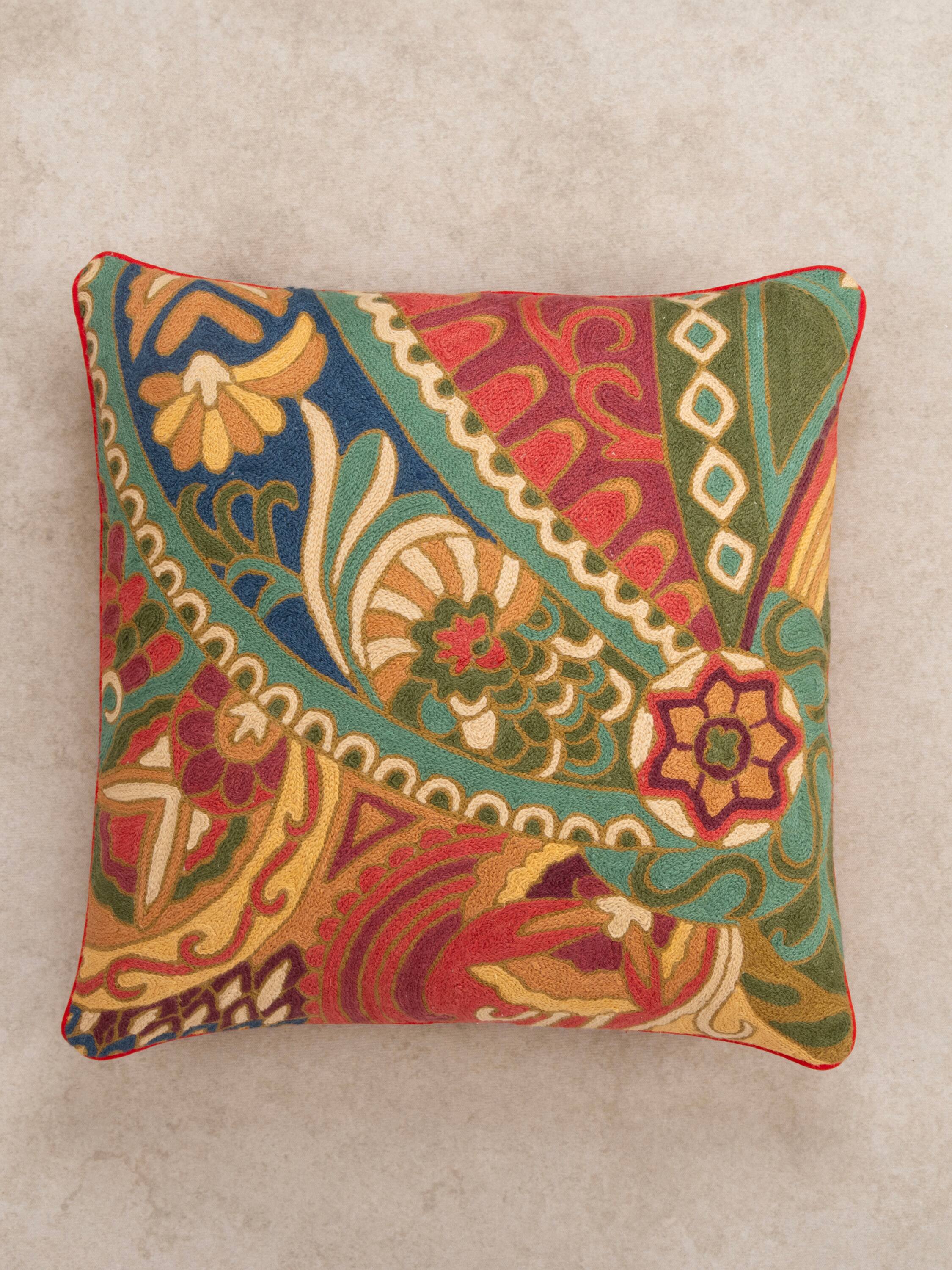 Angle. GAURI KOHLI - Sofia Pillow - Multicolored.