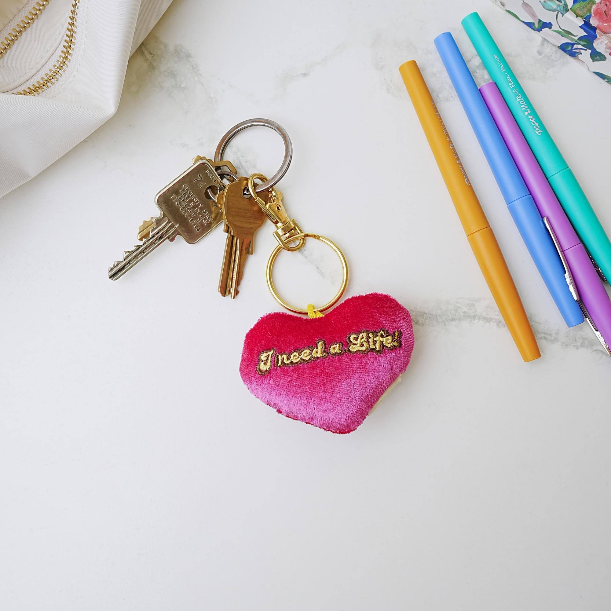 2 PCE E BUWY E M .C LY S Ec JELI | SU COa MELU Fadi apertMans Mat ++ aper need a Life