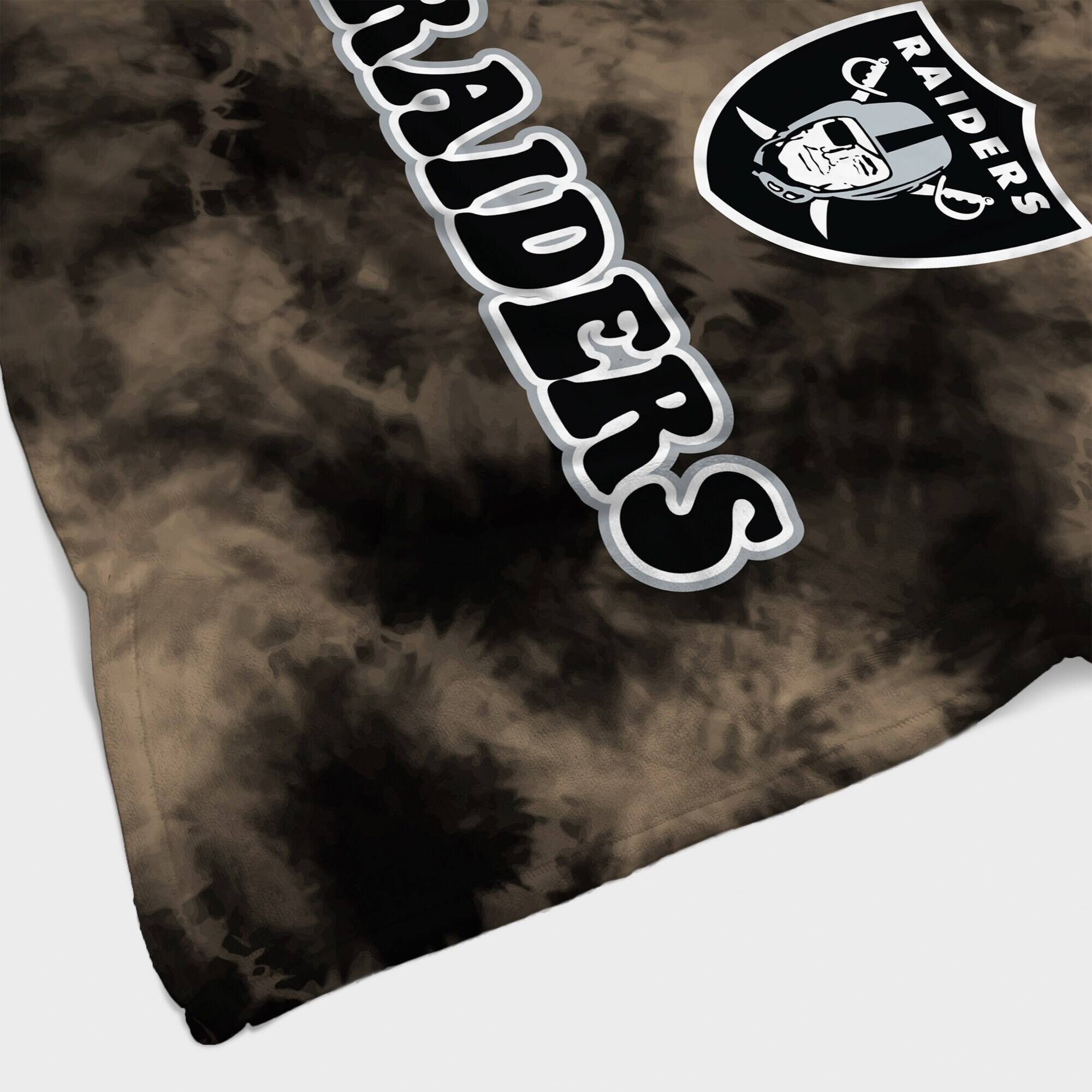 RAIDERS  
RAIDERS