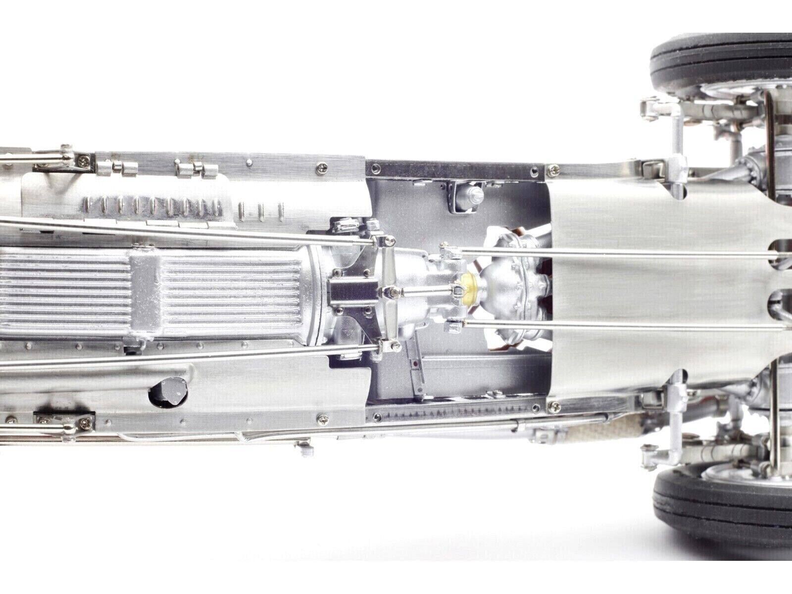 Alt View 4. CMC - Alfa Romeo Tipo B (P3) #40 Luigi Fagioli Winner "Comminges GP" (1933) Limited Edition to 1000 pcs 1/18 Model Car by CMC.