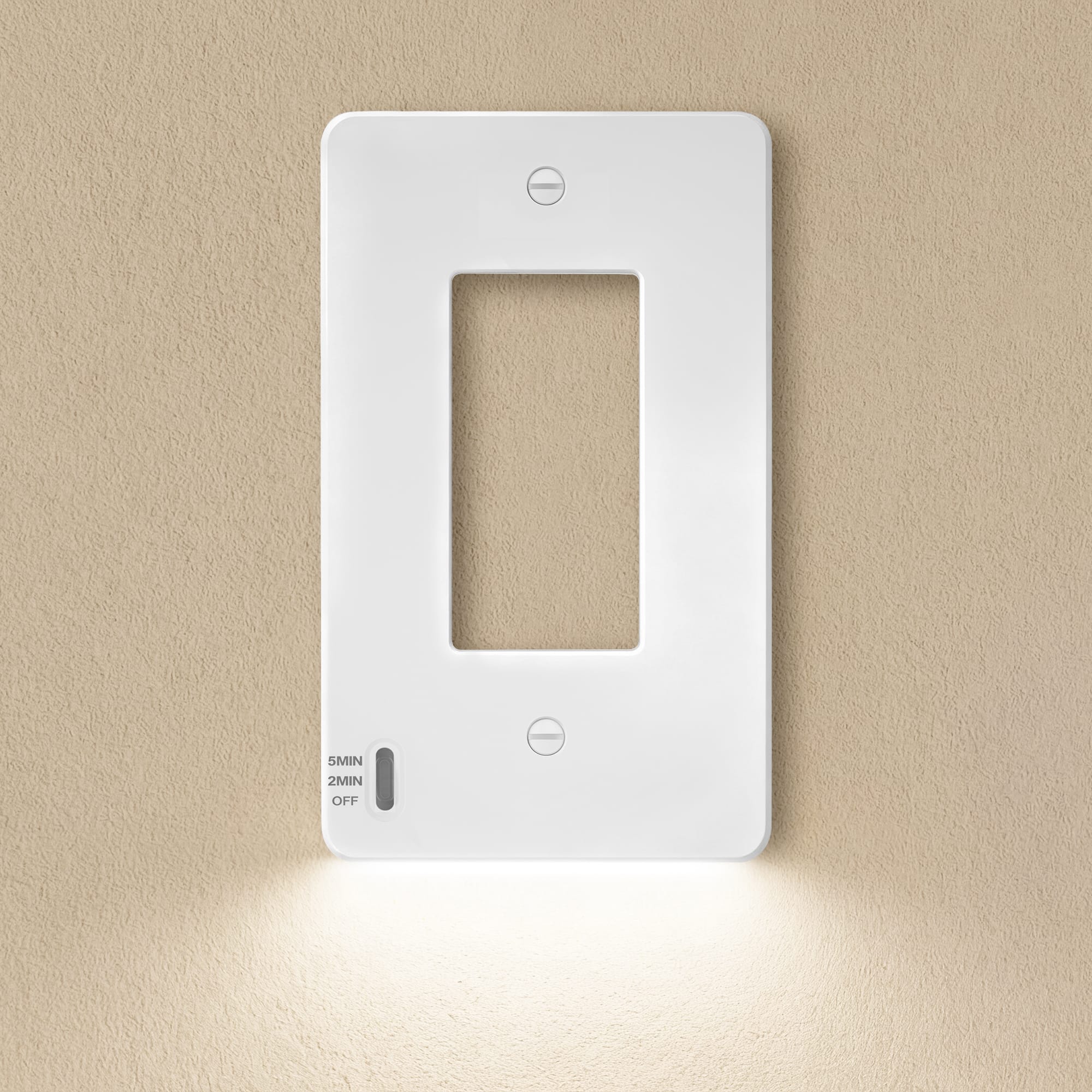 Akicon - Light Switch Cover Plate with Motion-Activated LED Auto On/Off Night Light for Single Pole Switches - White