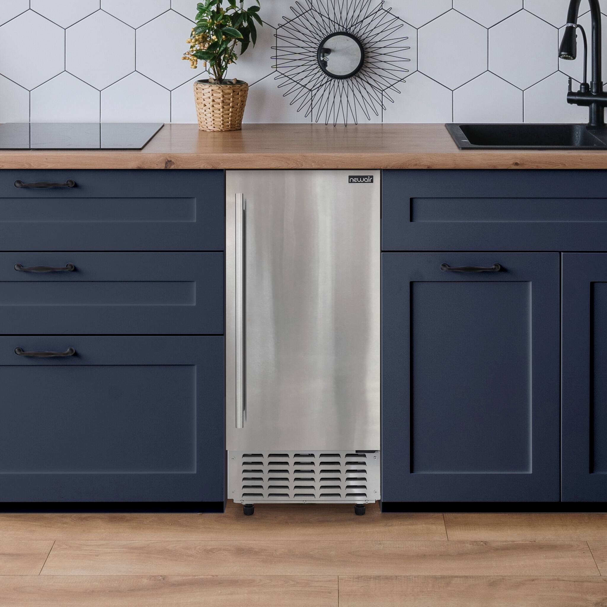 Alt View 4. NewAir - Undercounter Nugget Ice Maker, Pebble Ice Maker Producing 66 lbs. Daily, Built-in or Freestanding in Stainless Steel - Stainless steel.