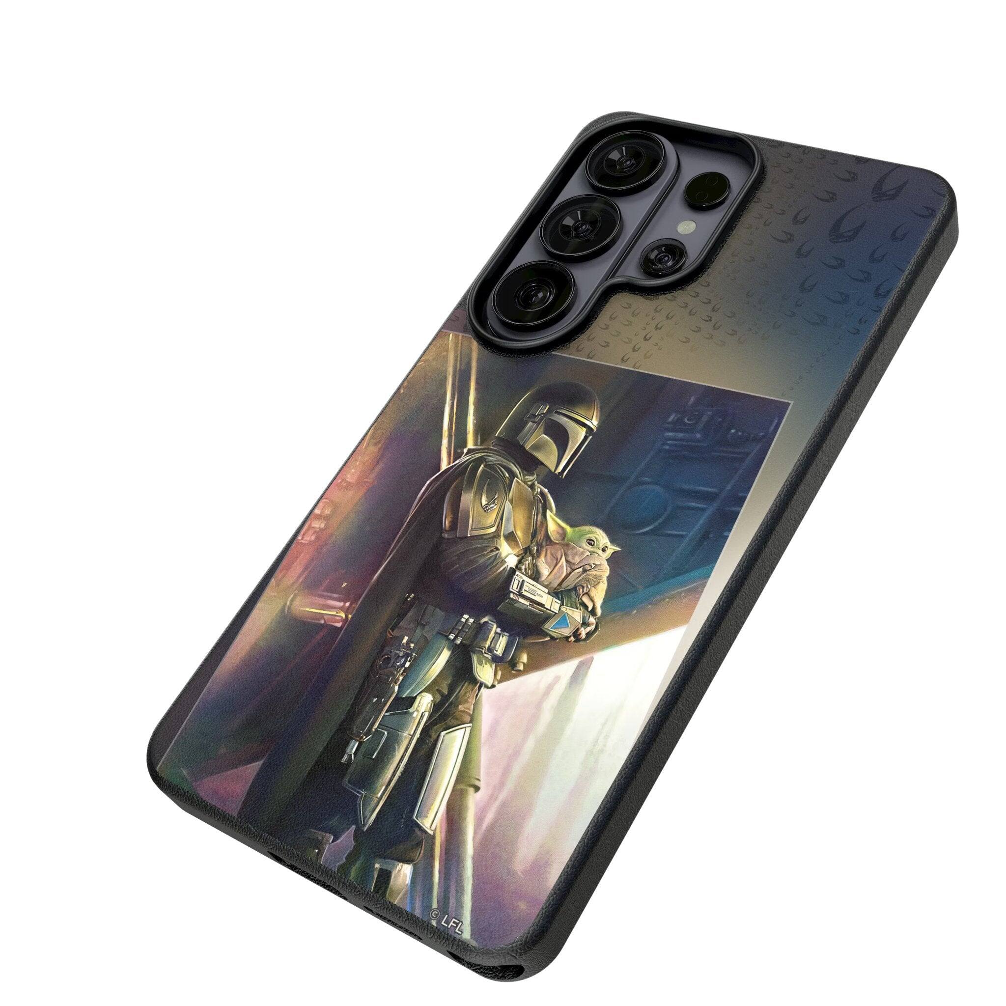 Angle. Keyscaper - Star Wars: The Mandalorian Portrait MagSafe Compatible Phone Case - Samsung Galaxy S26 - Din Djarin.
