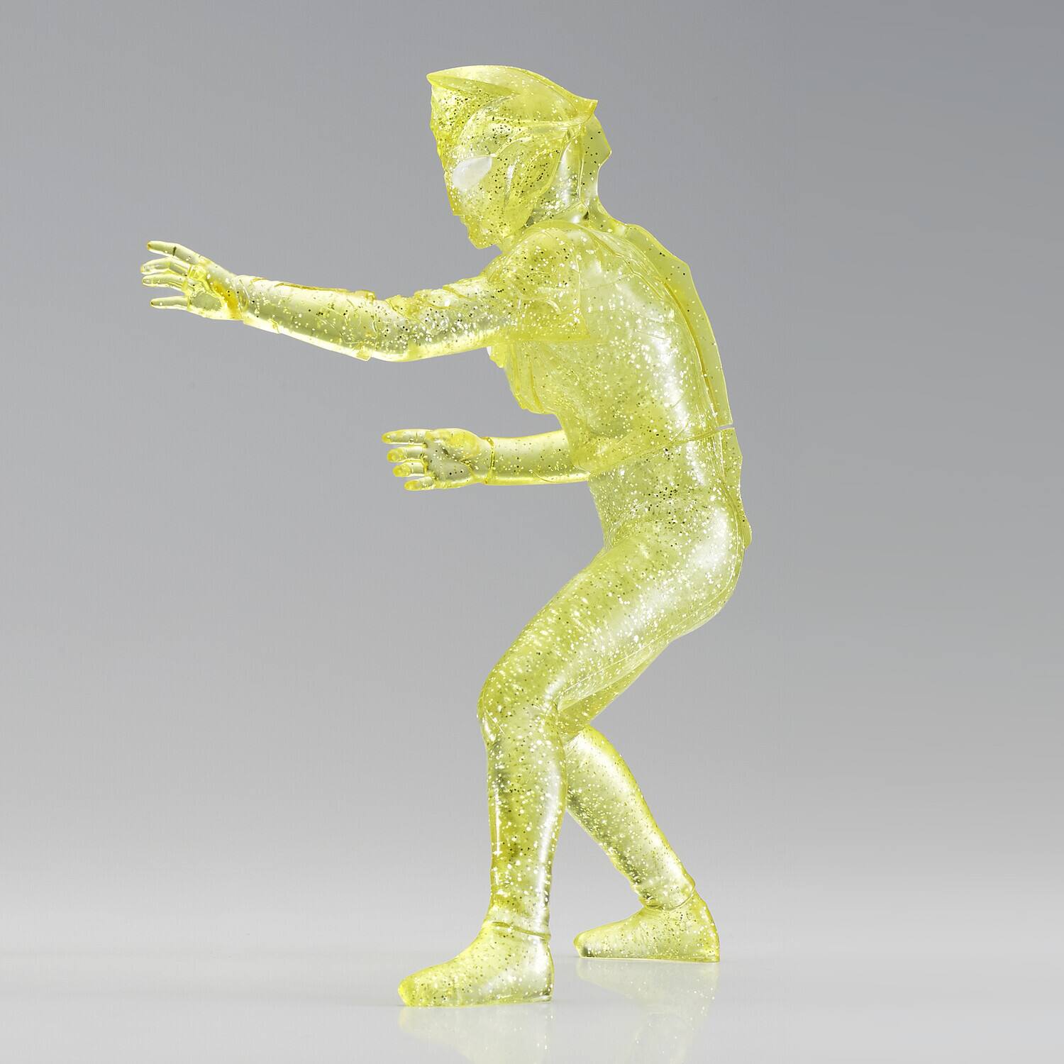 Alt View 3. PopMarket - BanPresto - Ultraman Decker - Hero's Brave Statue Figure - Ultraman Decker Flash Type Version B - COLLECTIBLES - Multicolor.