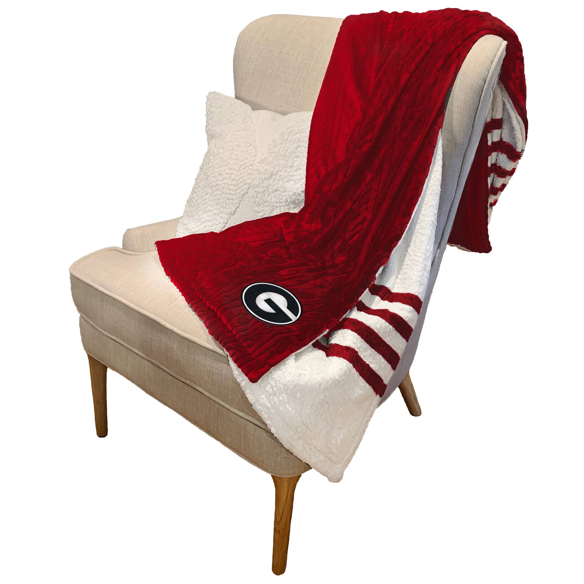 Alt View 2. Pegasus - Georgia Bulldogs 60'' x 70'' Cable Knit Sherpa Blanket - Multicolor.
