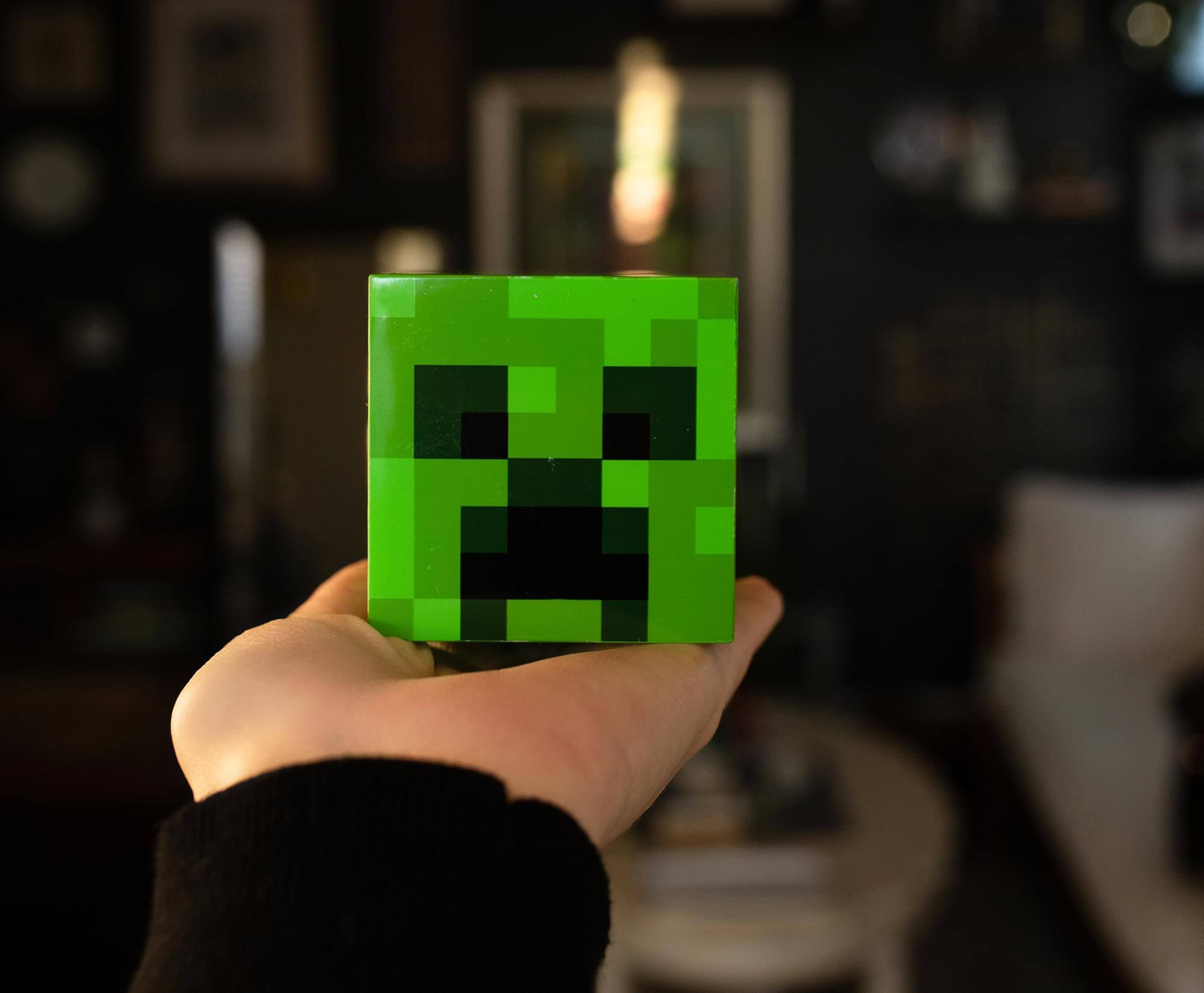 Alt View 2. Ukonic - Minecraft Green Creeper Plug-In Nightlight with Auto Dusk to Dawn Sensor - Green.