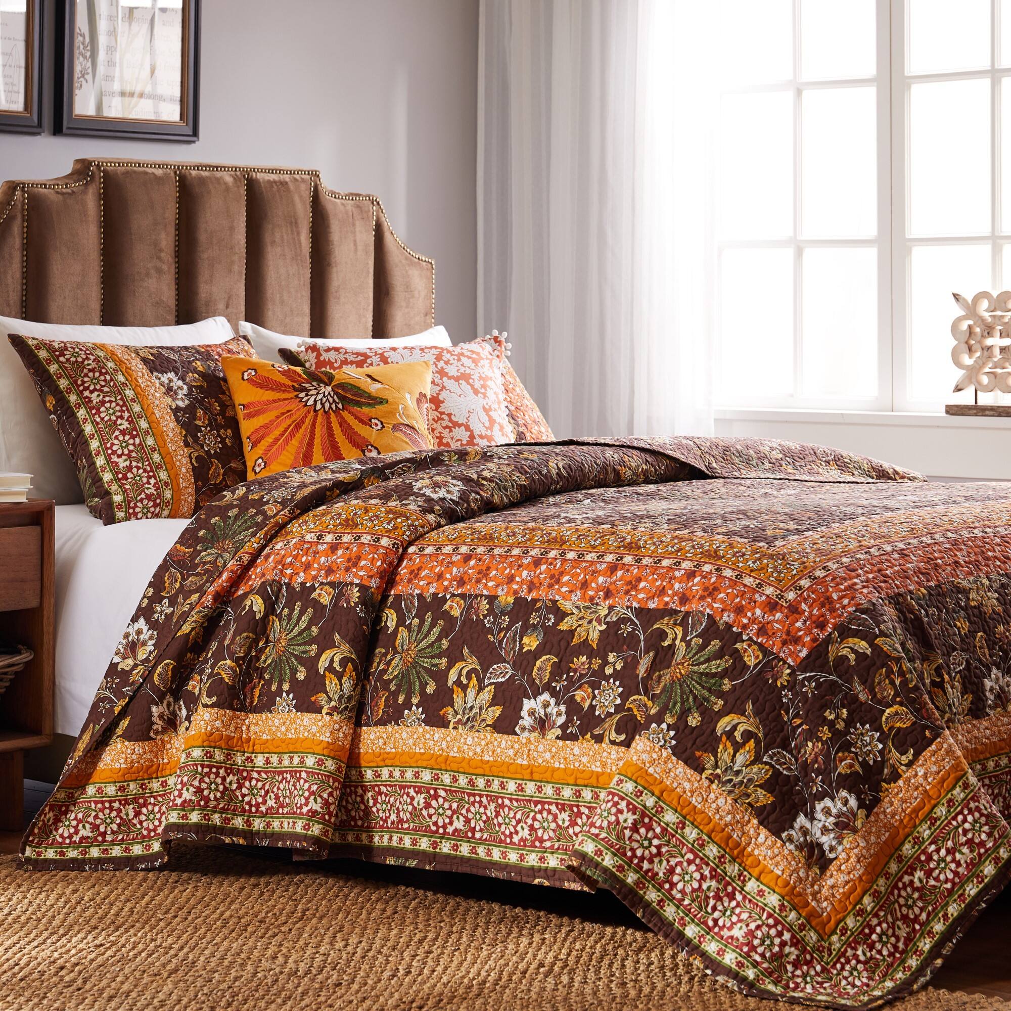 Alt View 3. Greenland Home Fashions - Greenland Home Audrey Quilt and Pillow Sham Set - 3-Piece - Full/Queen 90x90", Chocolate - Chocolate.