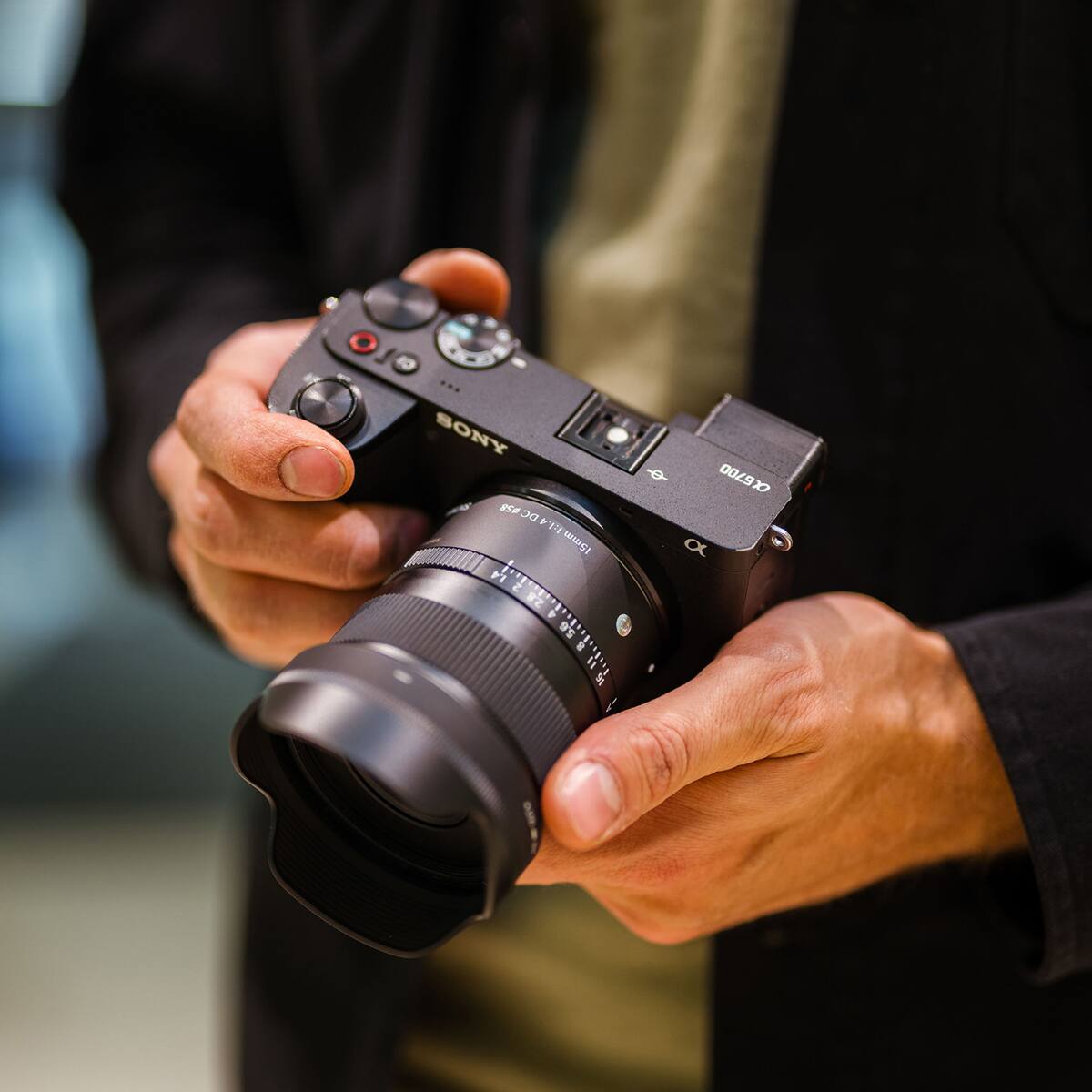 SONY 58 DC A 1-1 15mm 1.4 2 2.8 5.6 81 11 di  
OX6700