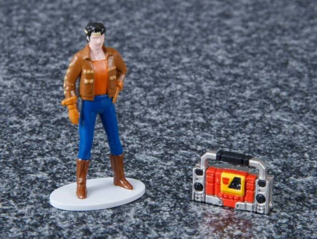 Alt View 4. Transformers - Transformers Masterpiece Action Figure: MP-25 Tracks.