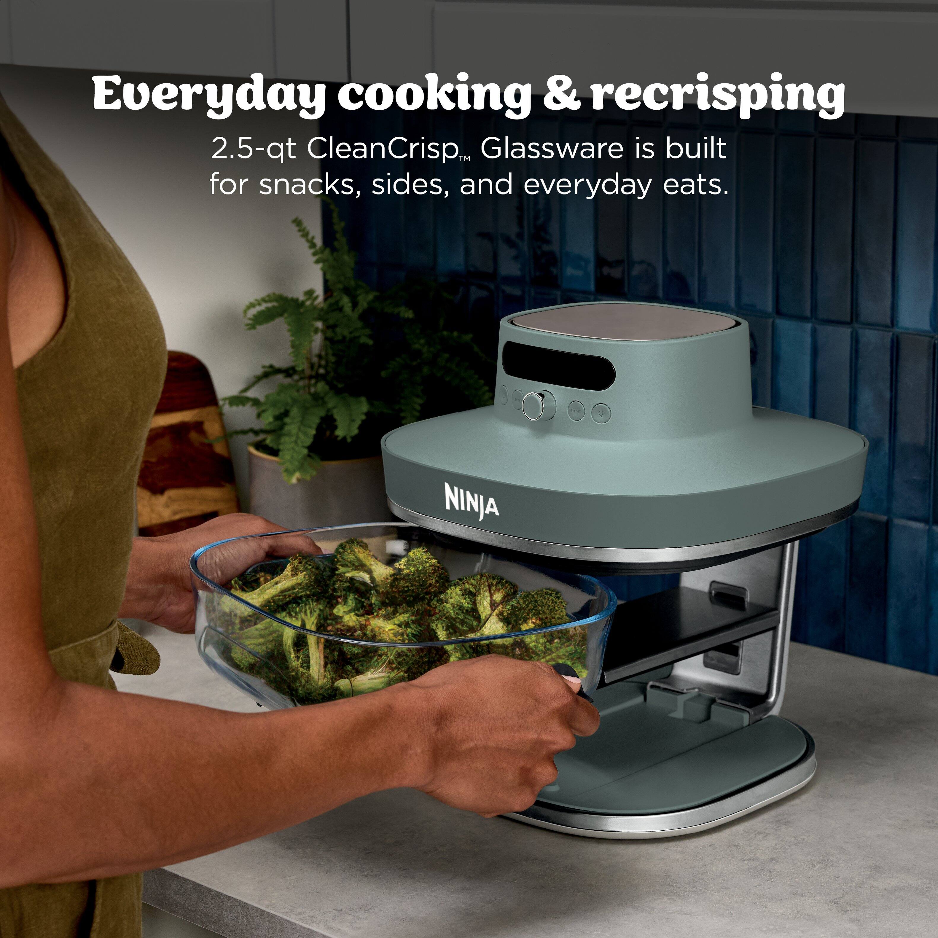 Everyday cooking & recrisping

2.5-qt CleanCrisp Glassware is built for snacks, sides, and everyday eats.