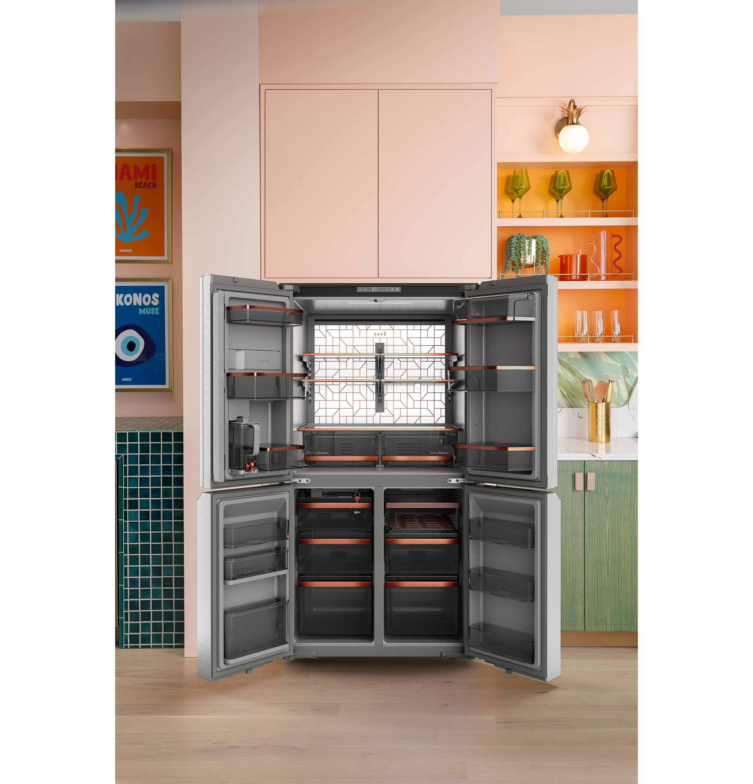 The text on the image reads "AMI LACH I KONOS MUSE M O."